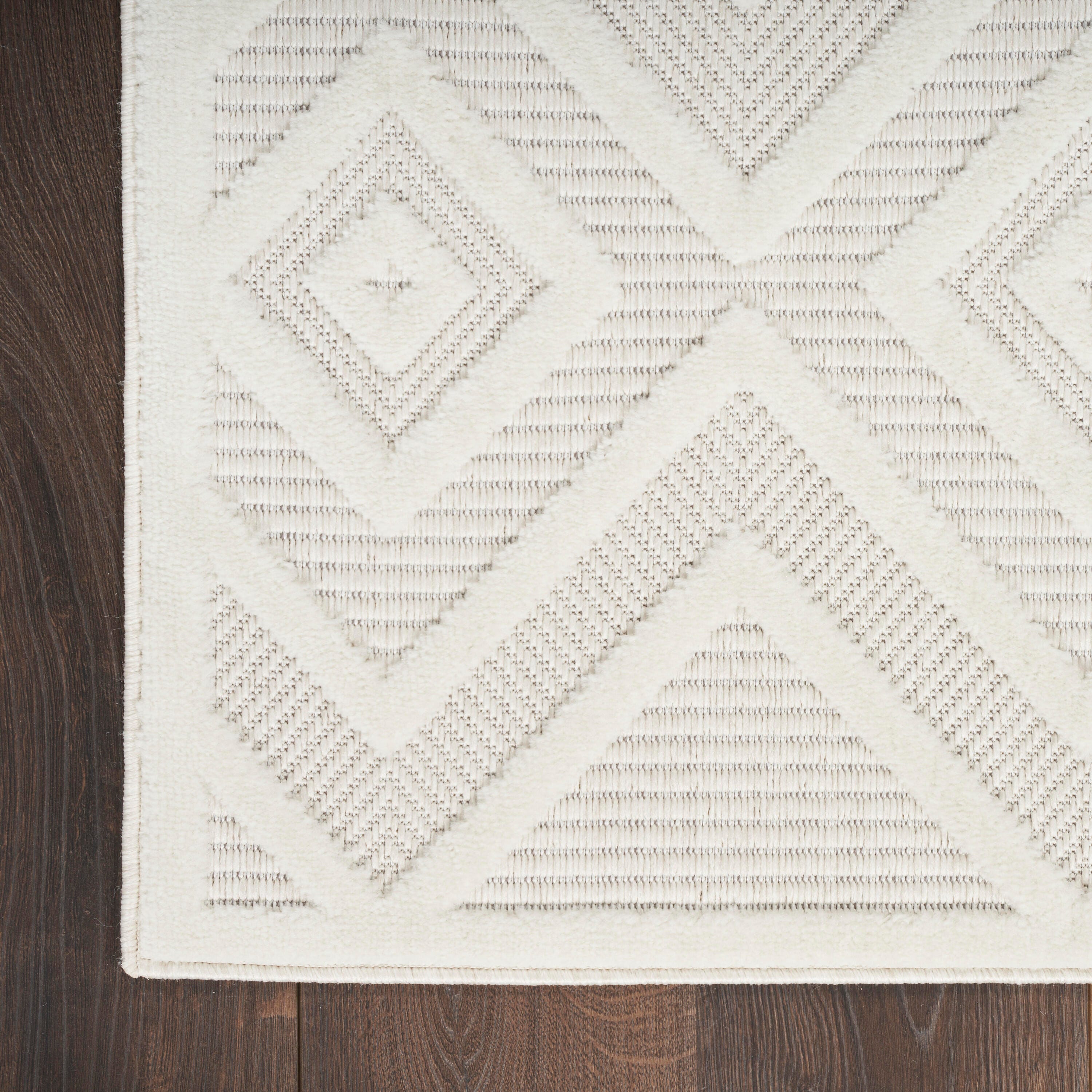 Nourison Home Versa 4' x 6' Area Rug, Ivory/White, large