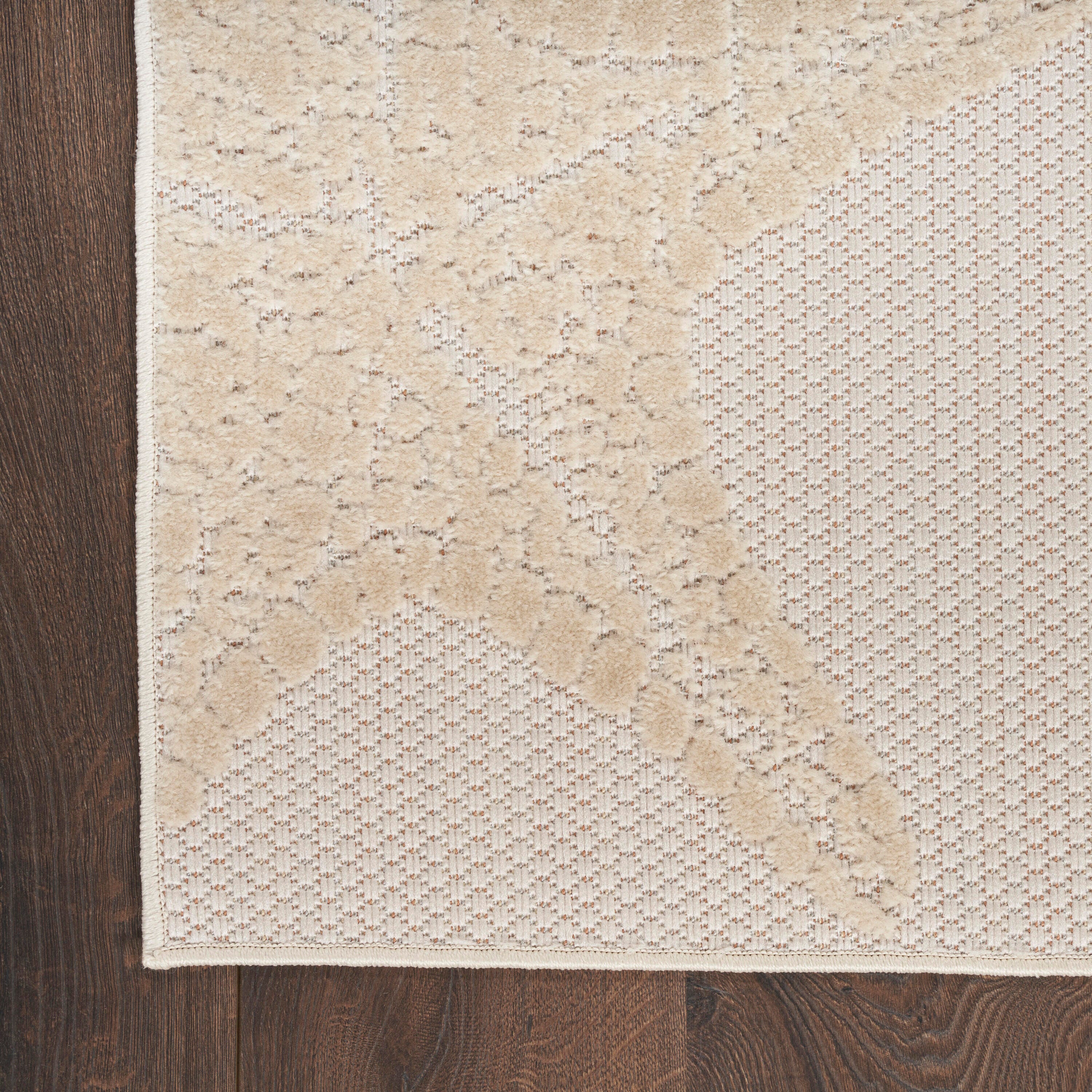 Nourison Home Splash 2'8" X 4' Starfish Indoor/Outdoor Area Rug, Ivory/Multi, large