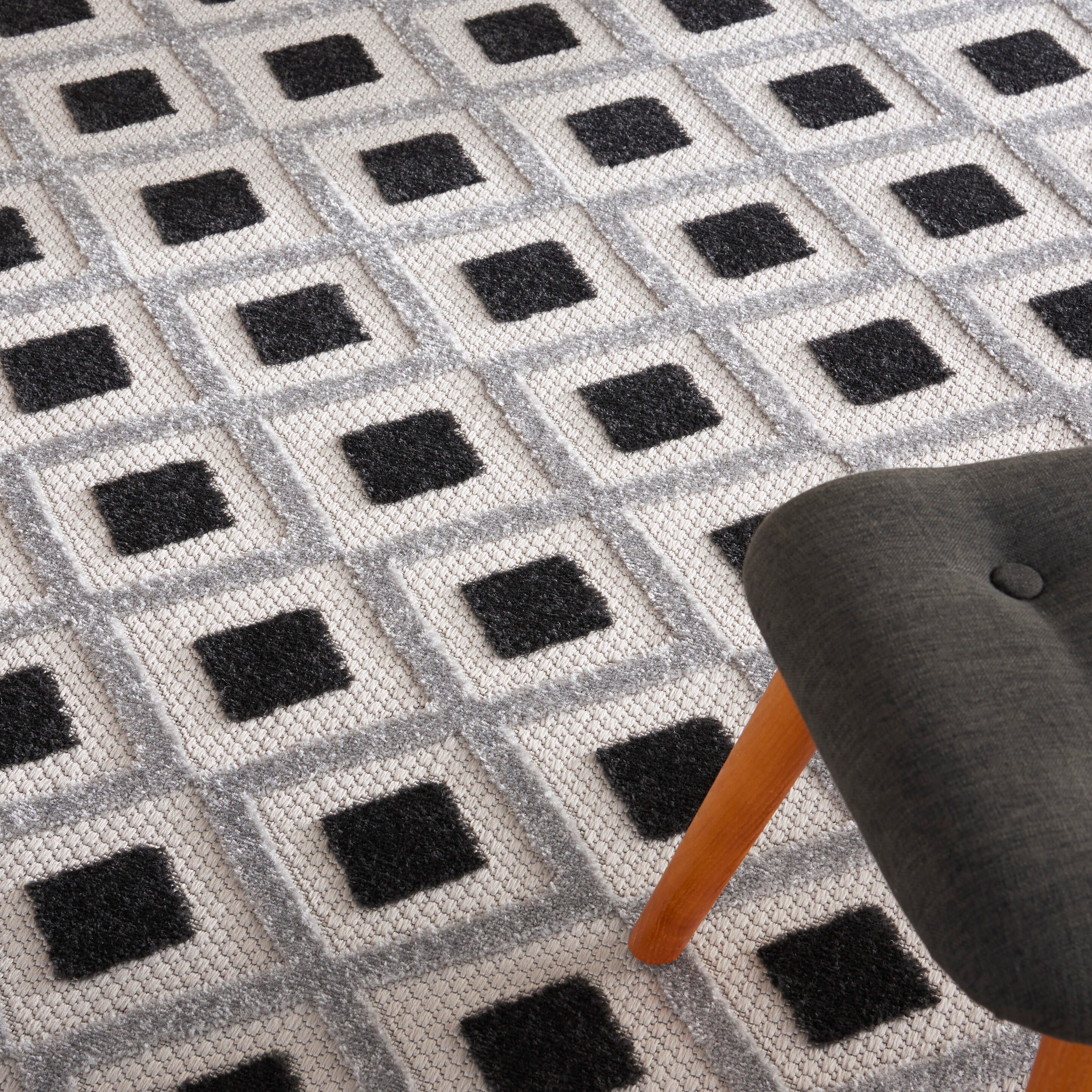 Nourison Home Splash 12' X 15' Diamond Area Rug, Black/White, large