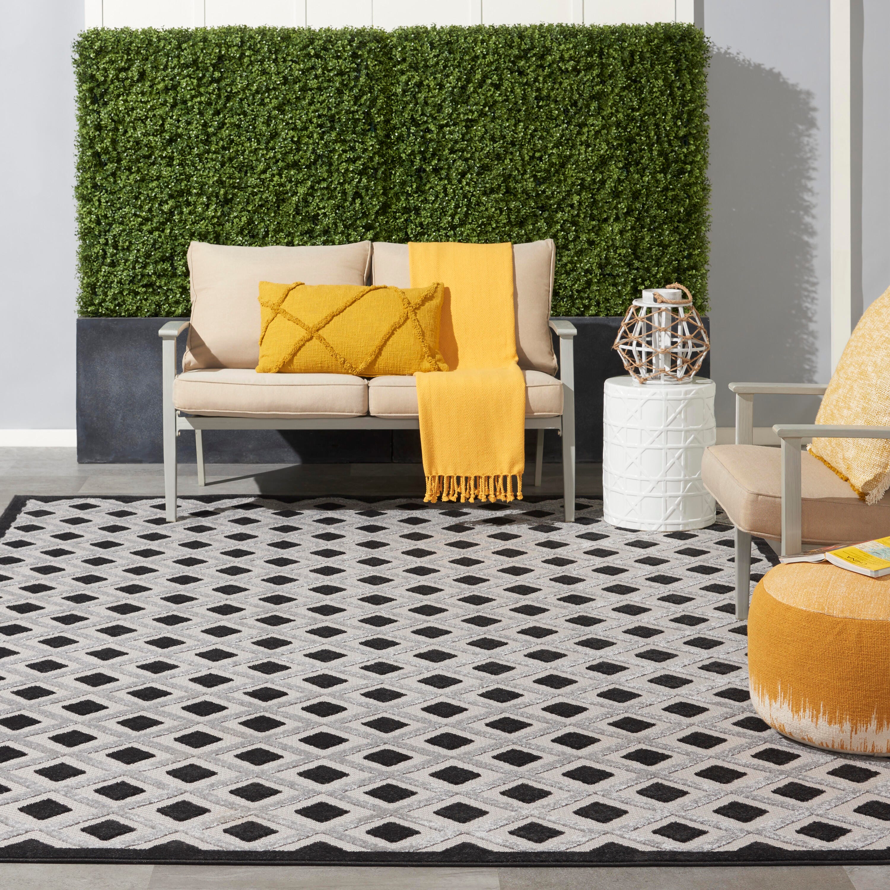 Nourison Home Splash 12' X 15' Diamond Area Rug, Black/White, large