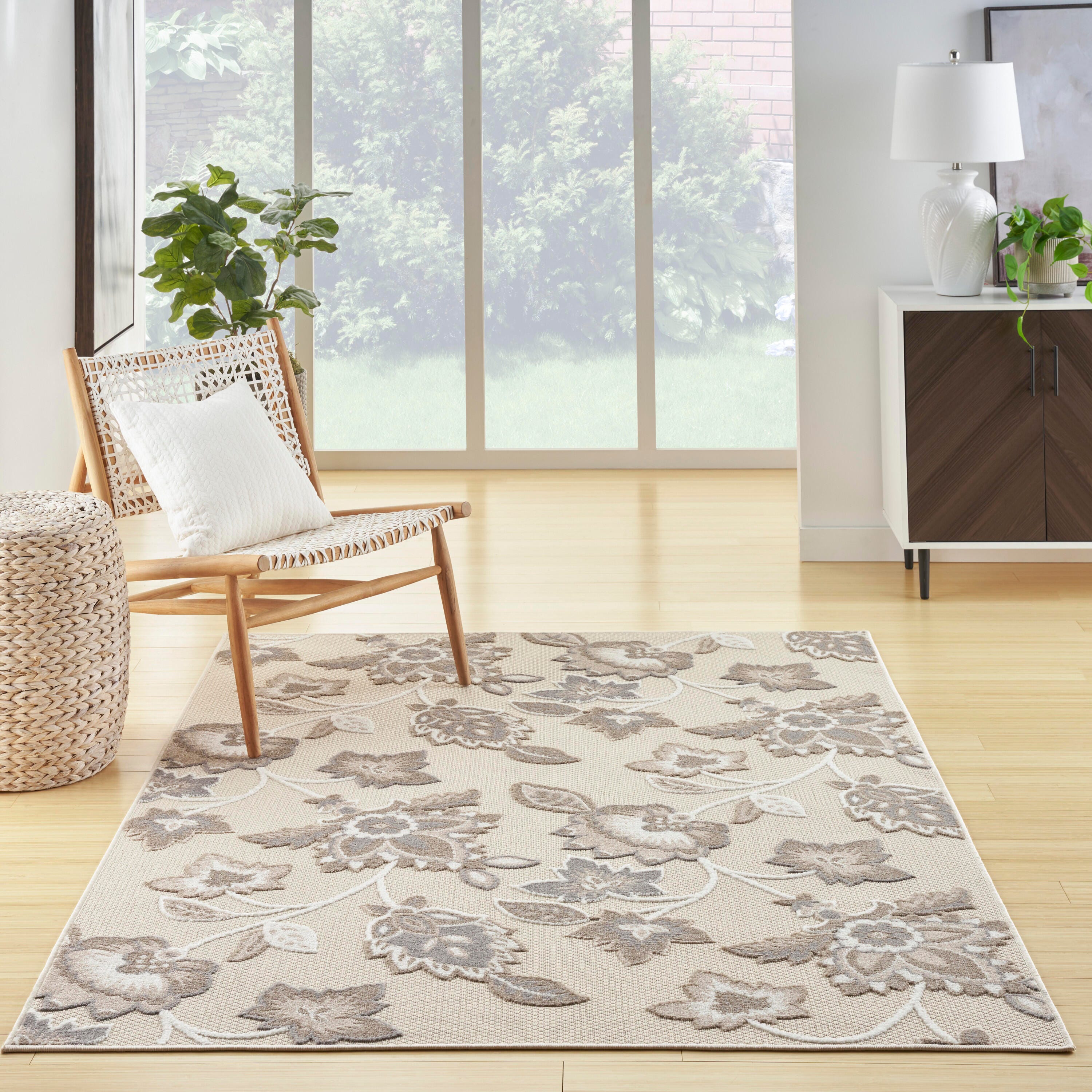 Nourison Home Splash 5'3" X 7'5 Floral Area Rug, Beige, large