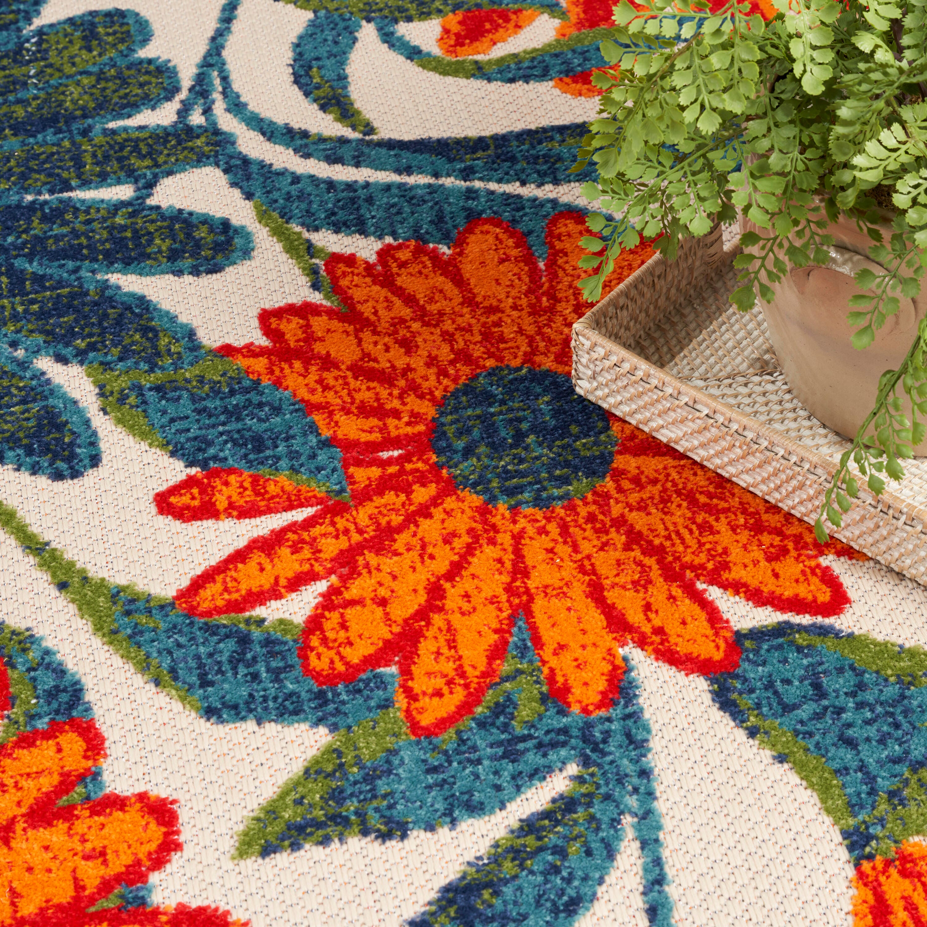 Nourison Home Splash 5'3" X 7'5 Daisy Floral Indoor/Outdoor Area Rug, Ivory/Multi, large