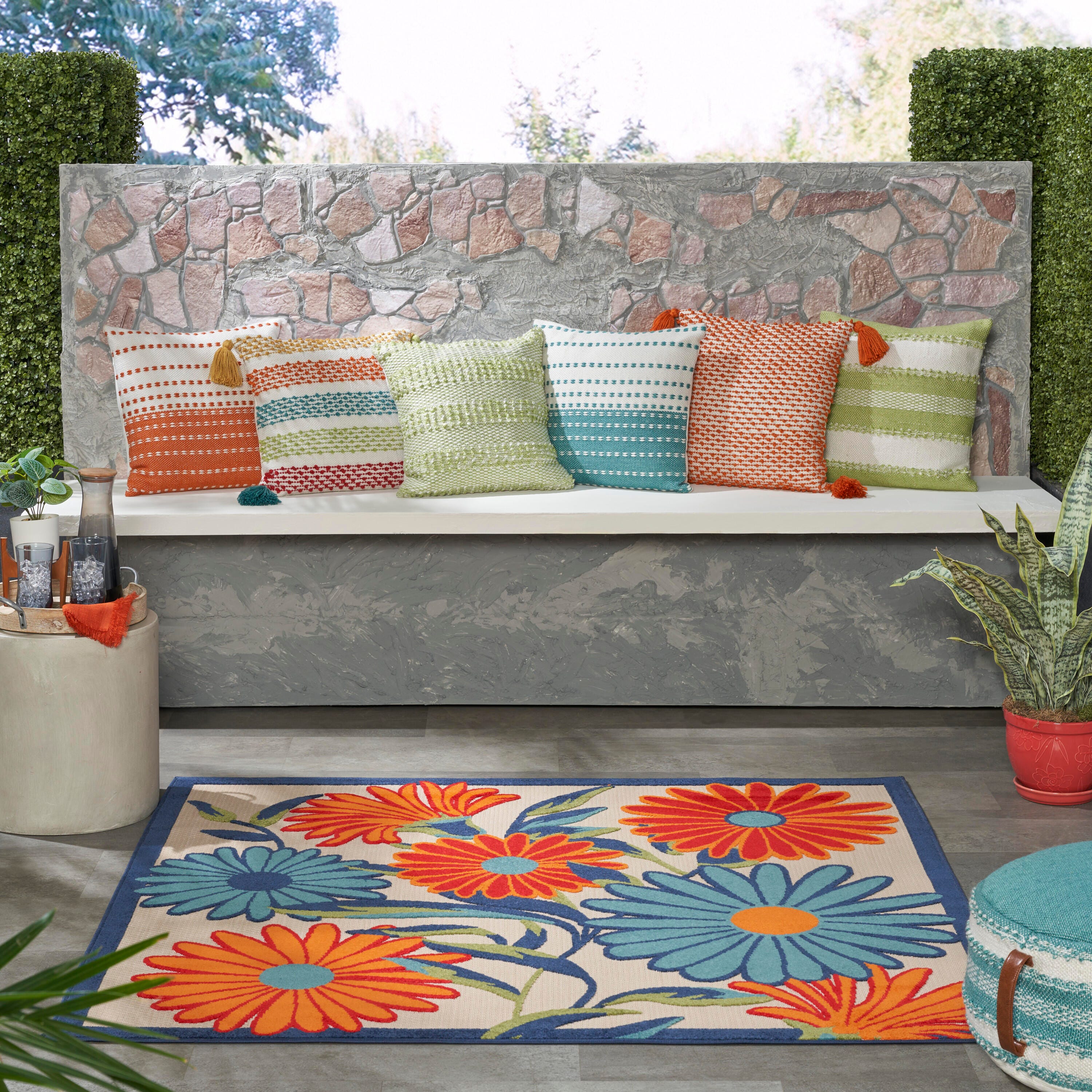 Nourison Home Splash 5' X Daisy Floral Area Rug, Multi, large