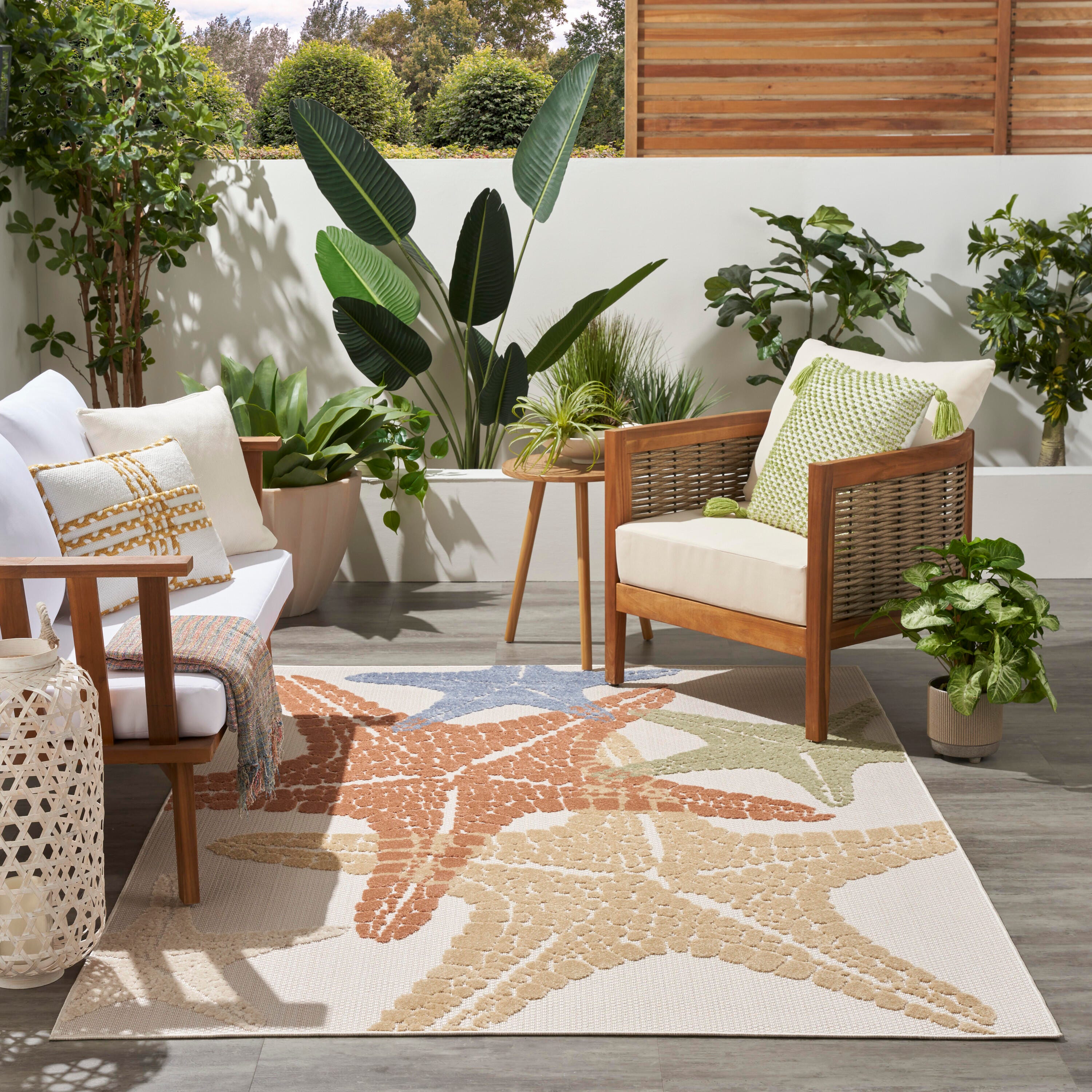 Nourison Home Splash 6' X 9' Starfish Indoor/Outdoor Area Rug, Ivory/Multi, large