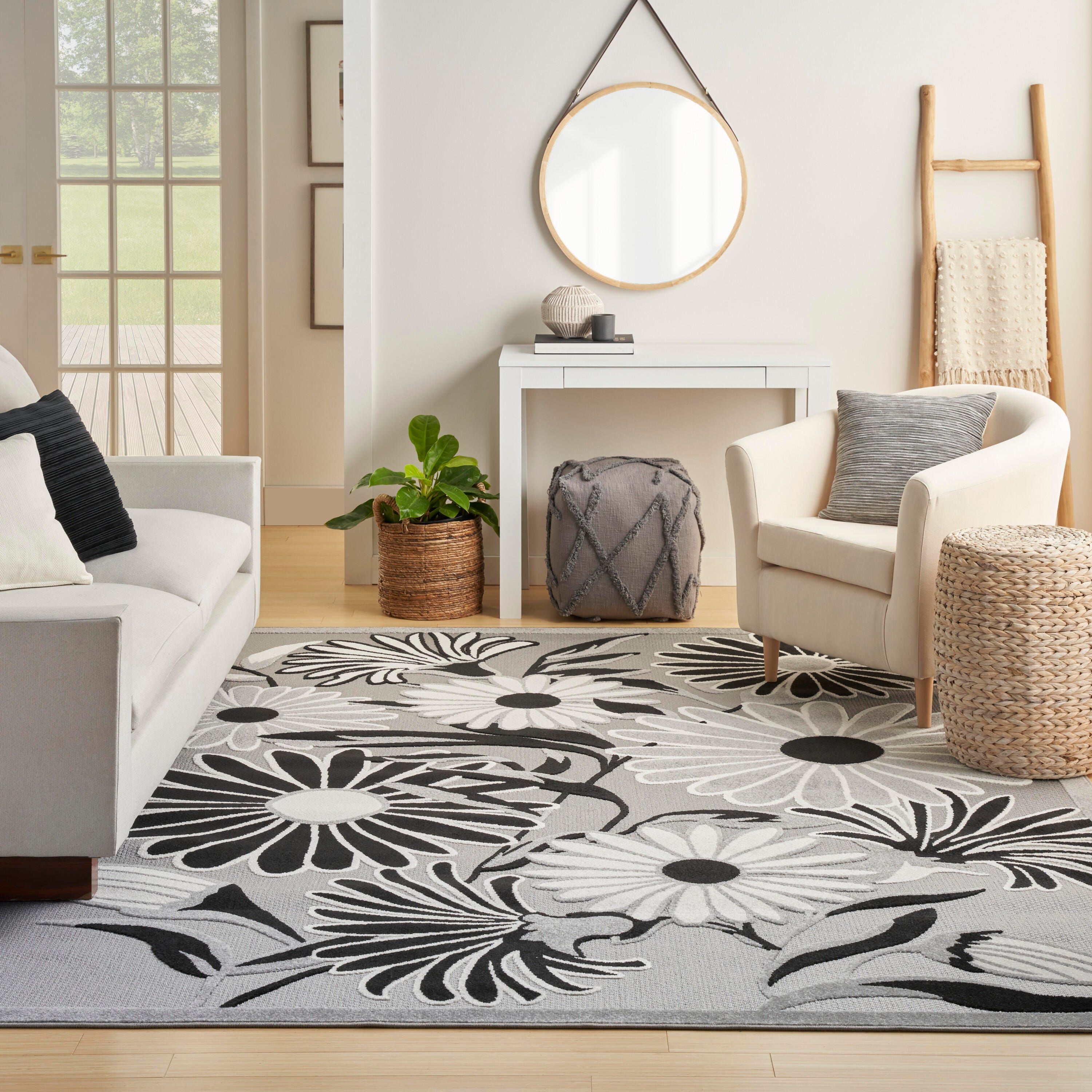 Nourison Home Splash 7'10" X 10 Daisy Floral Area Rug, Black/White, large