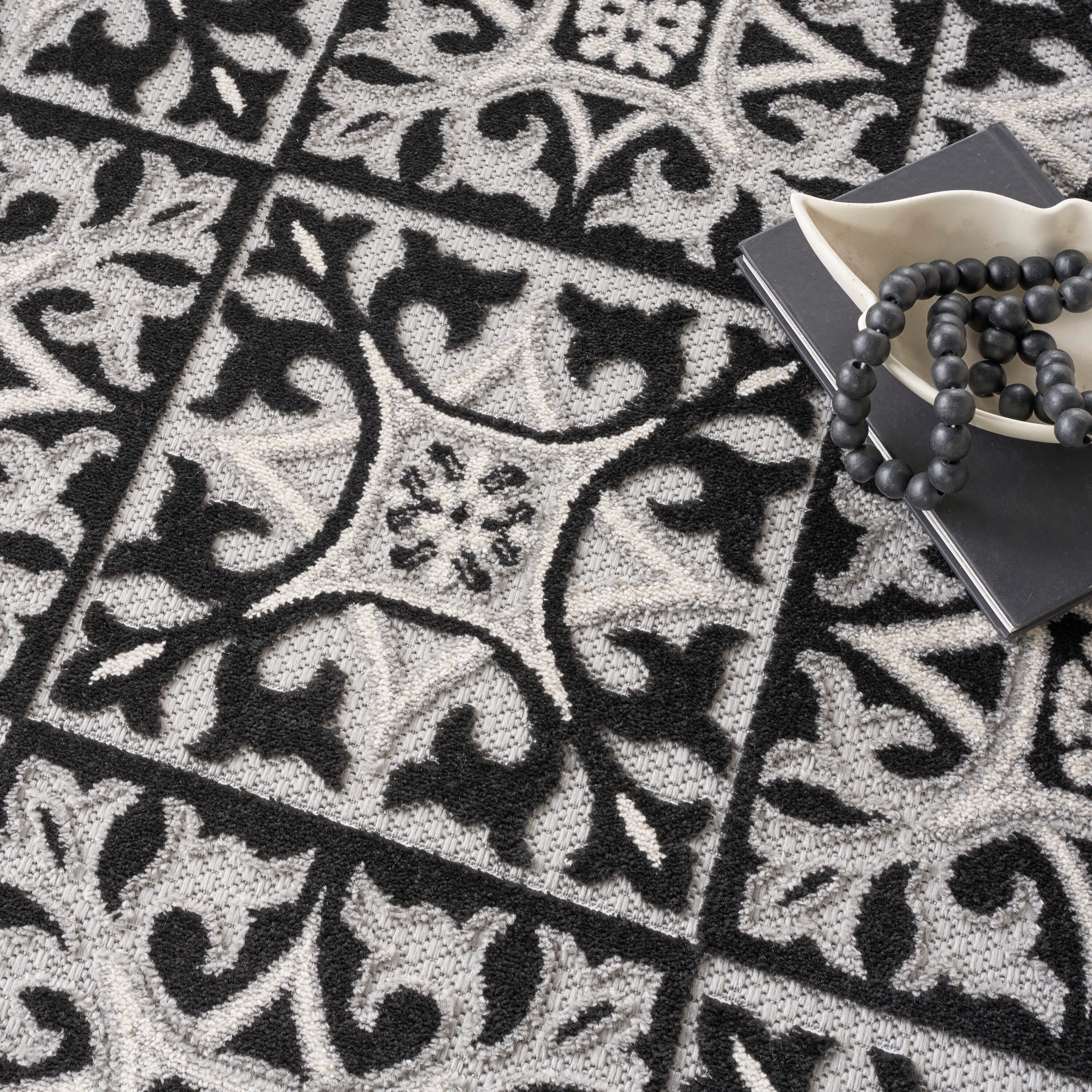 Nourison Home Splash 7'10"X Round Small Geometric Area Rug, Black/White, large