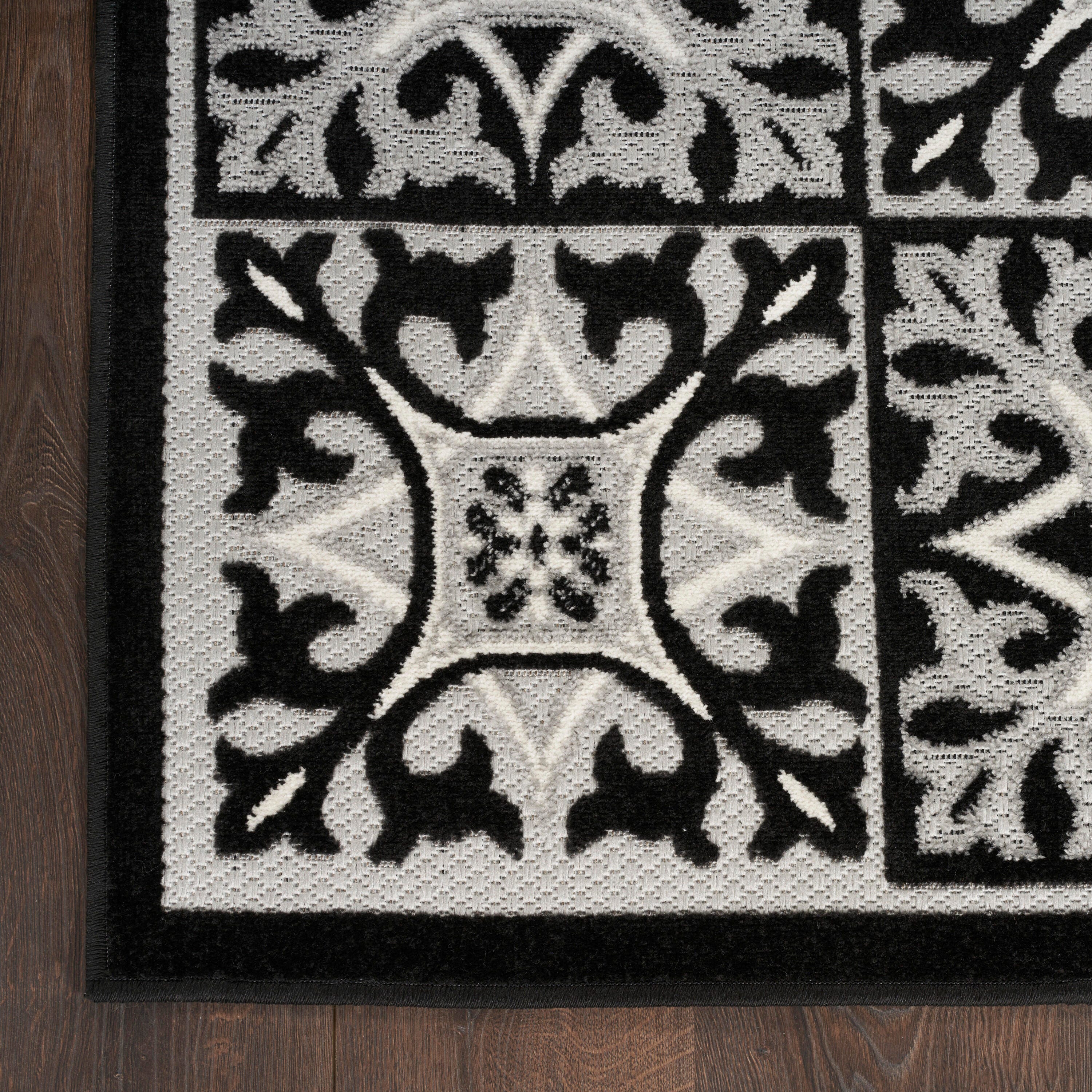 Nourison Home Splash 9' X 12' Small Geometric Area Rug, Black/White, large
