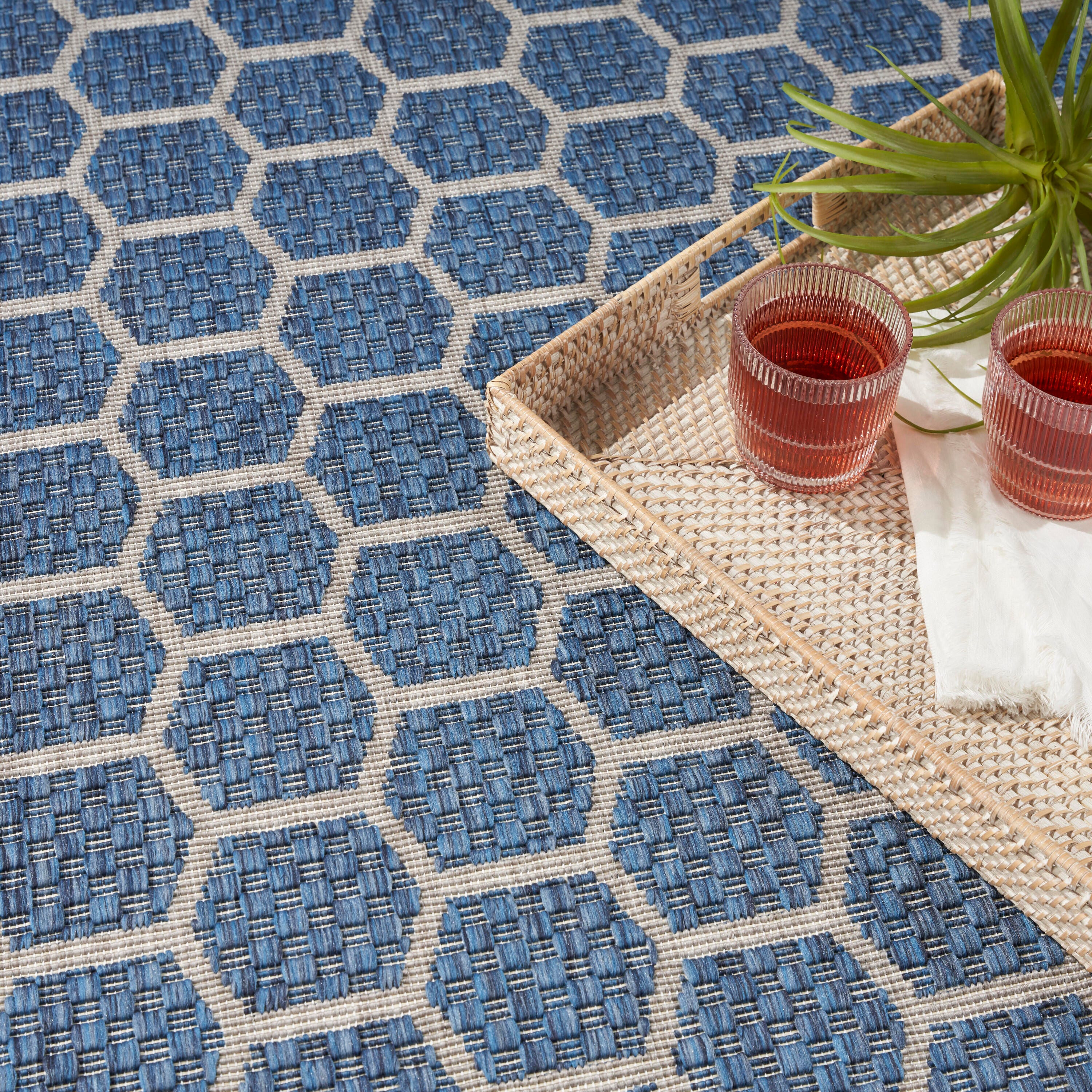 Nourison Home Twist Reversible Indoor/Outdoor 5' x 7' Area Rug, Blue, large