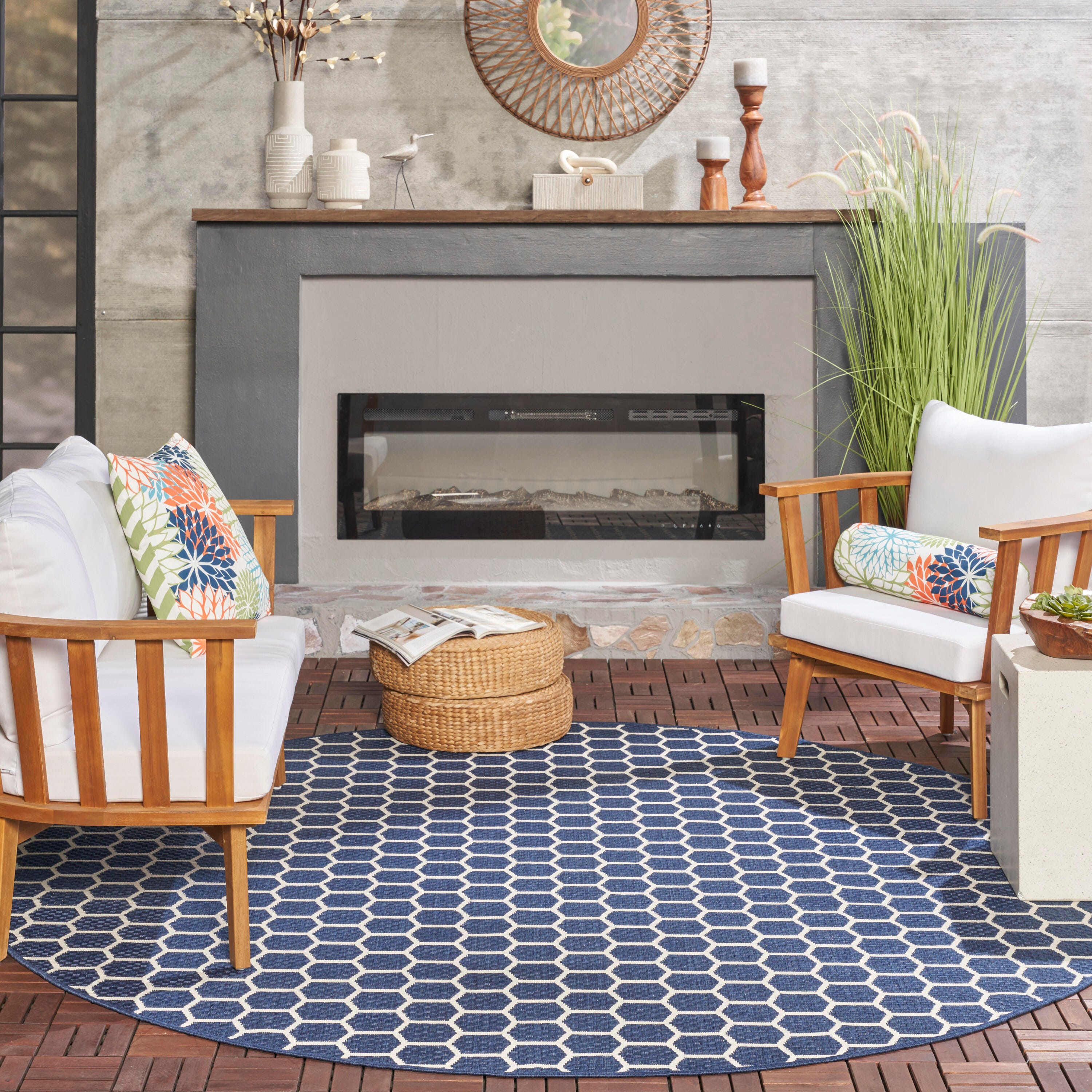 Nourison Home Twist Reversible Indoor/Outdoor 8' x Round Area Rug, Navy, large