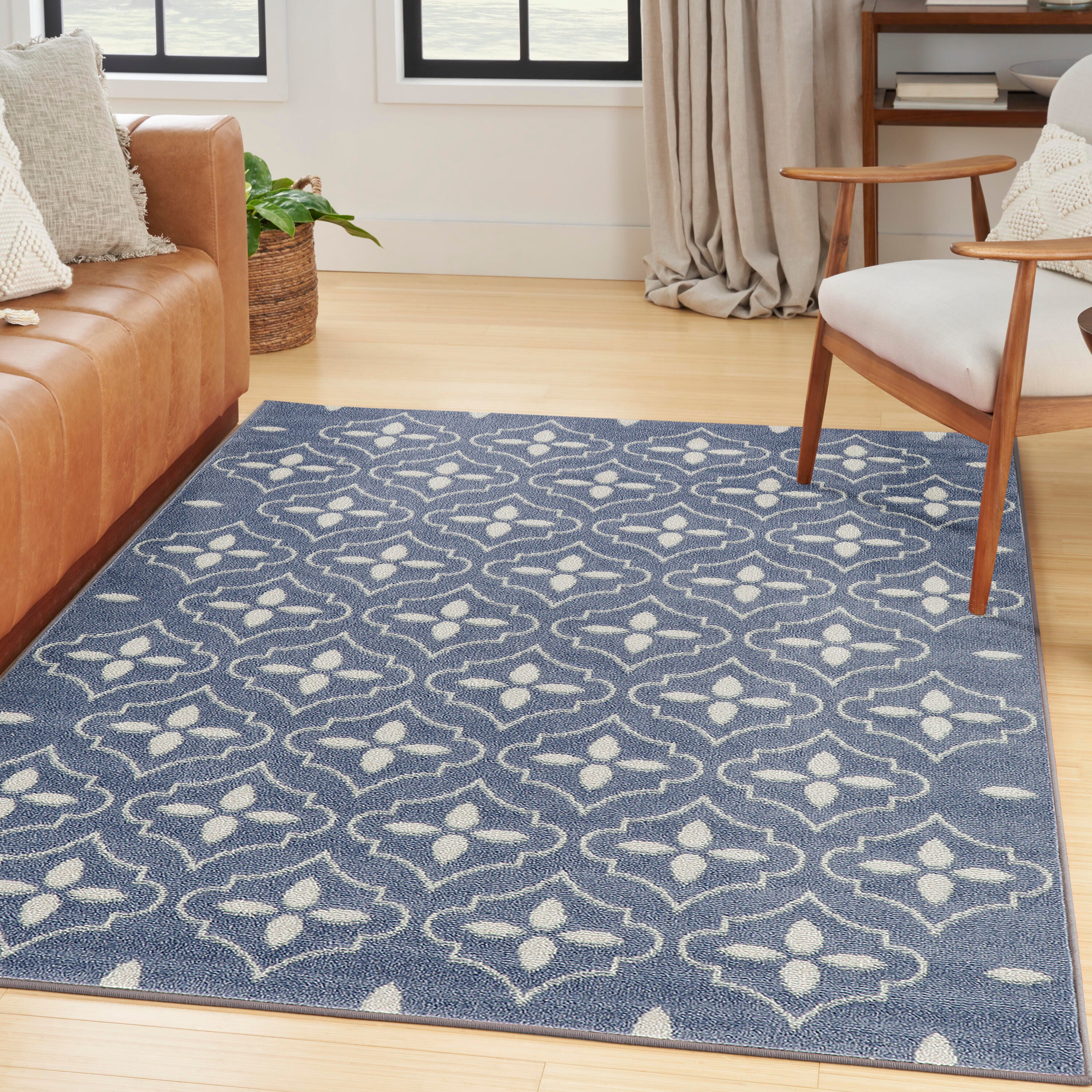 Nourison Home Outdoor Essentials 4' x 6' Area Rug, Blue/Ivory, rollover