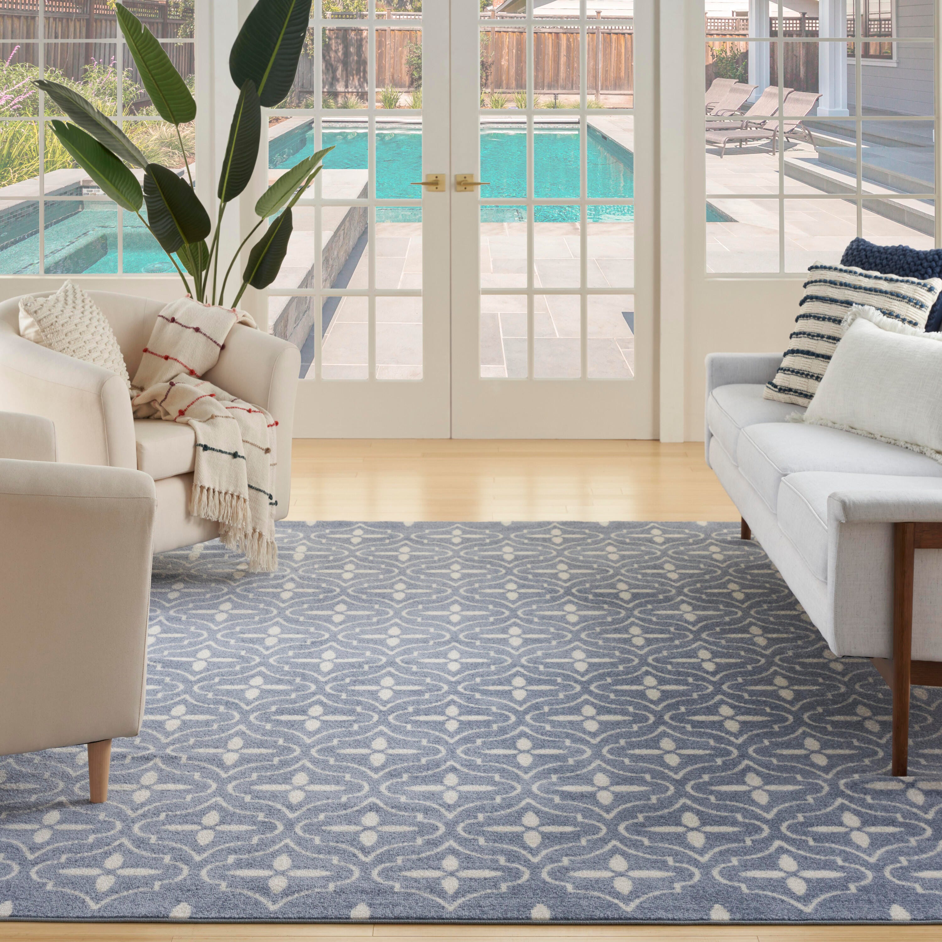 Nourison Home Outdoor Essentials 5' x 7' Area Rug, Blue/Ivory, large