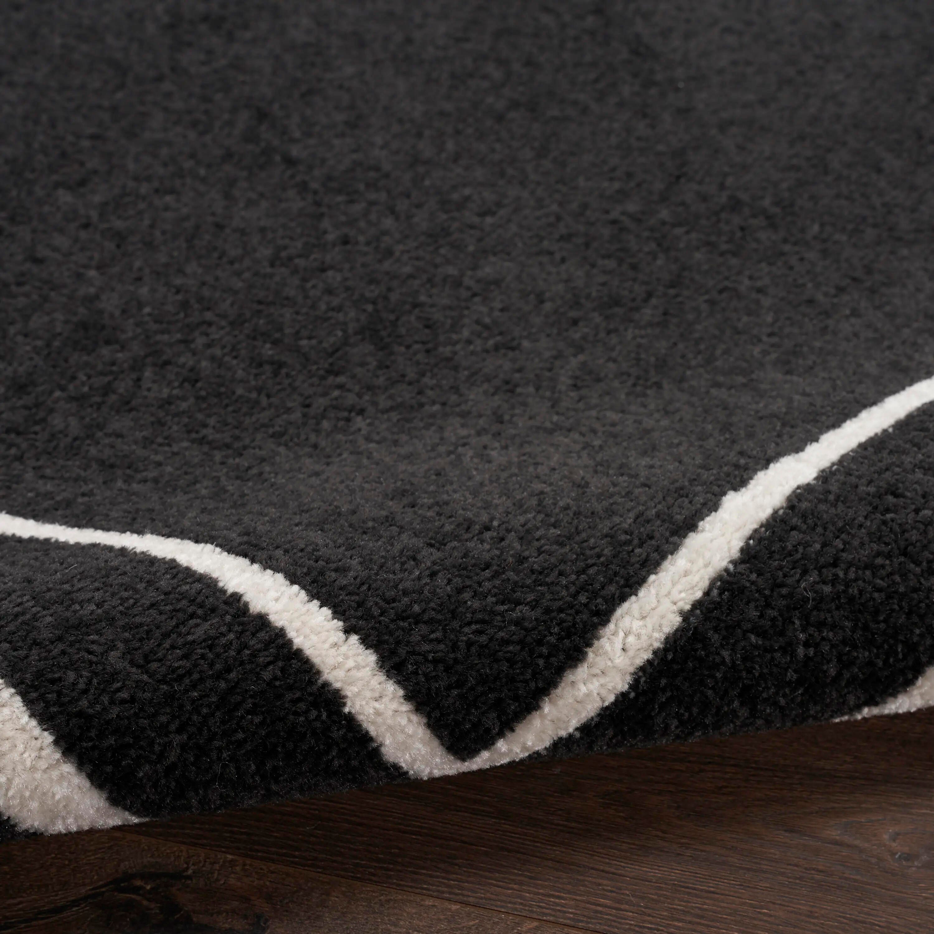 Nourison Home Outdoor Essentials 8' x 10' Area Rug, Black/Ivory, large