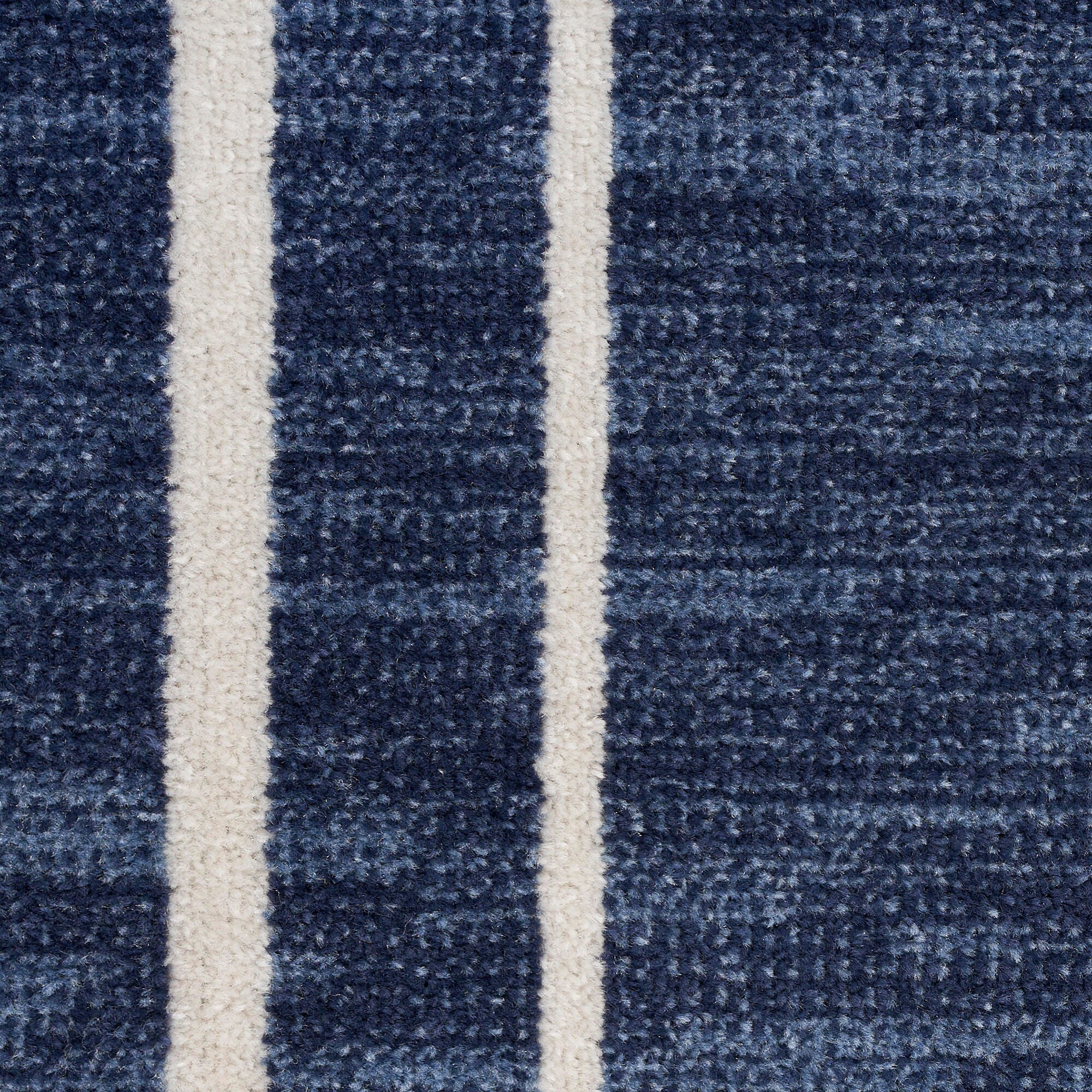 Swatch color Navy/Ivory 