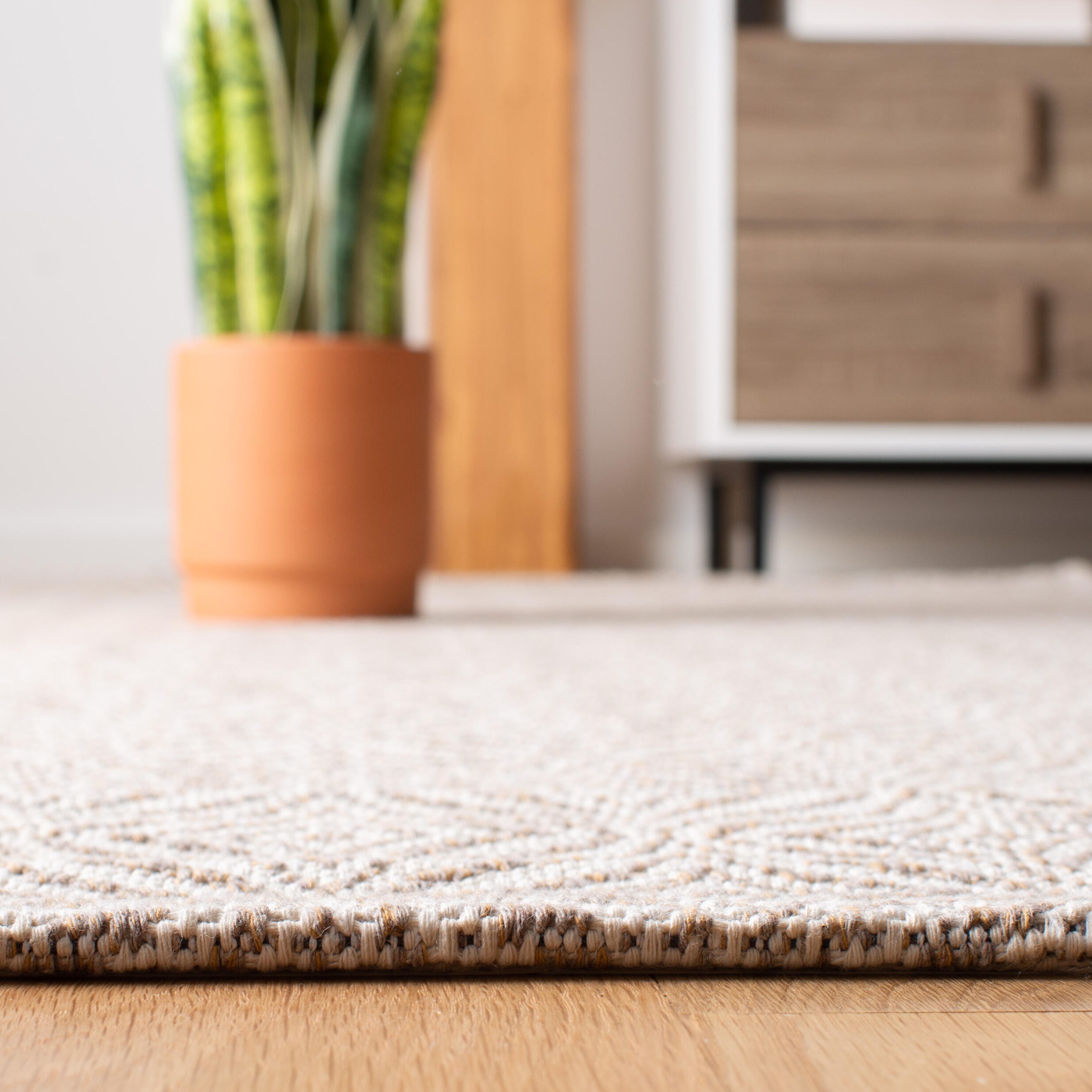 Safavieh Augustine Casual 5' x 7'7" Area Rug, Taupe/Cream, large