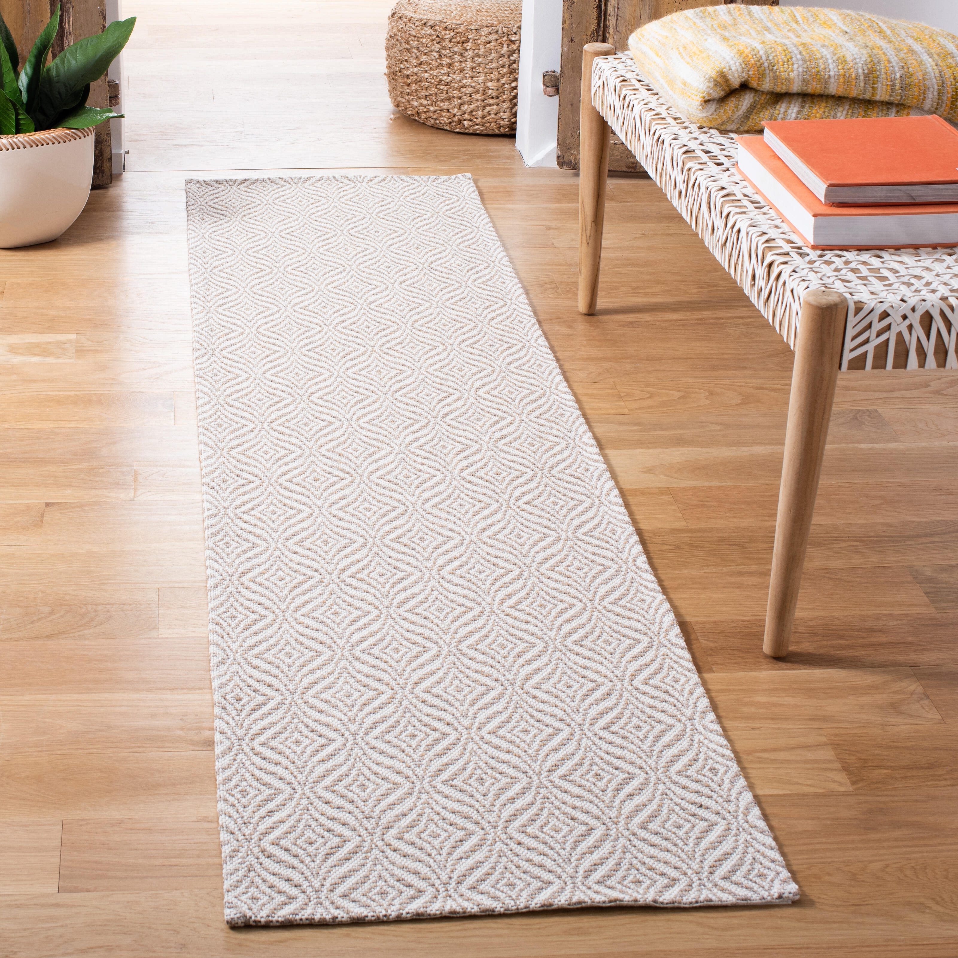Safavieh Augustine Casual 2'10" x 5' Area Rug, Taupe/Cream, rollover