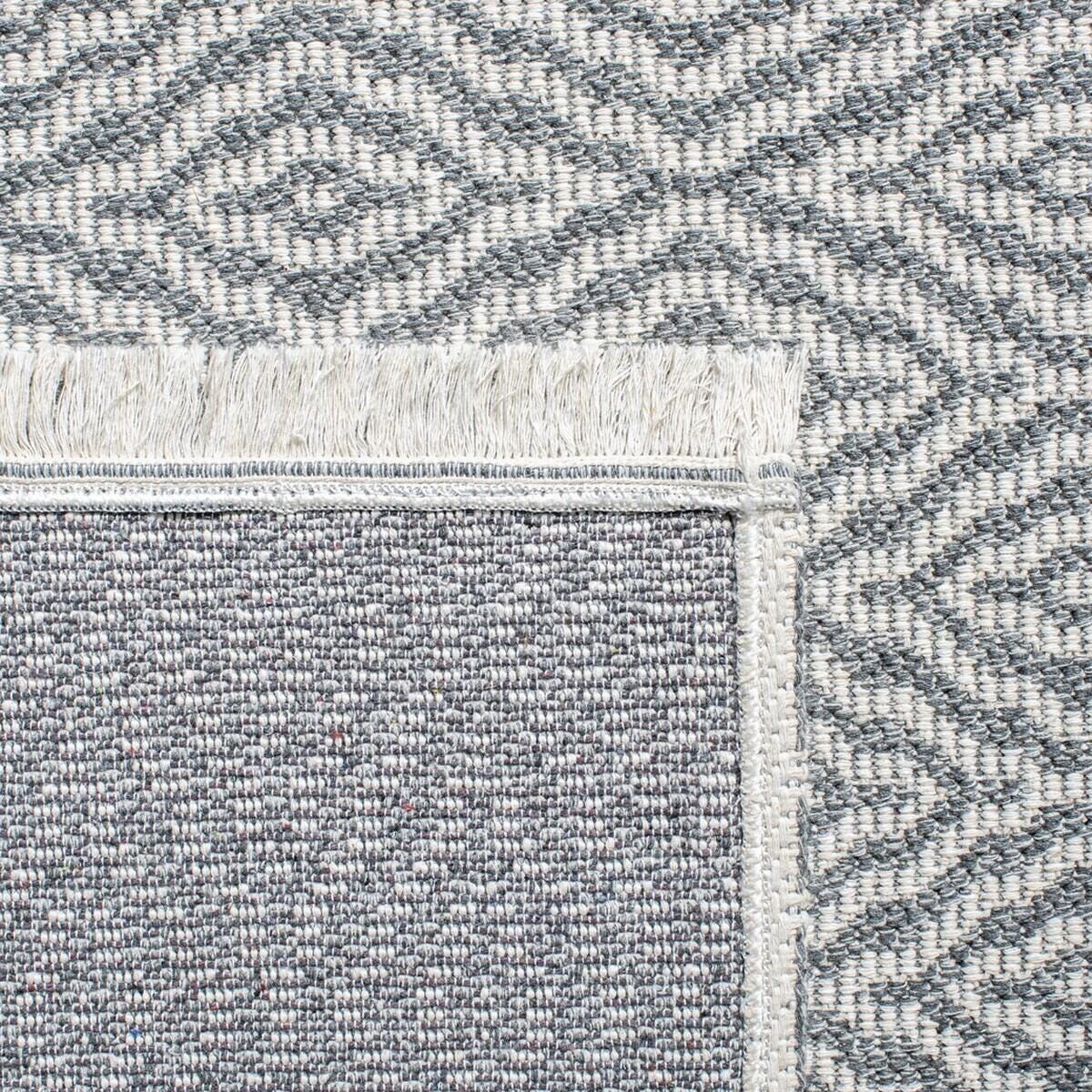 Safavieh Augustine Chevron 5'5" x 7'7" Area Rug, Gray/Ivory, large