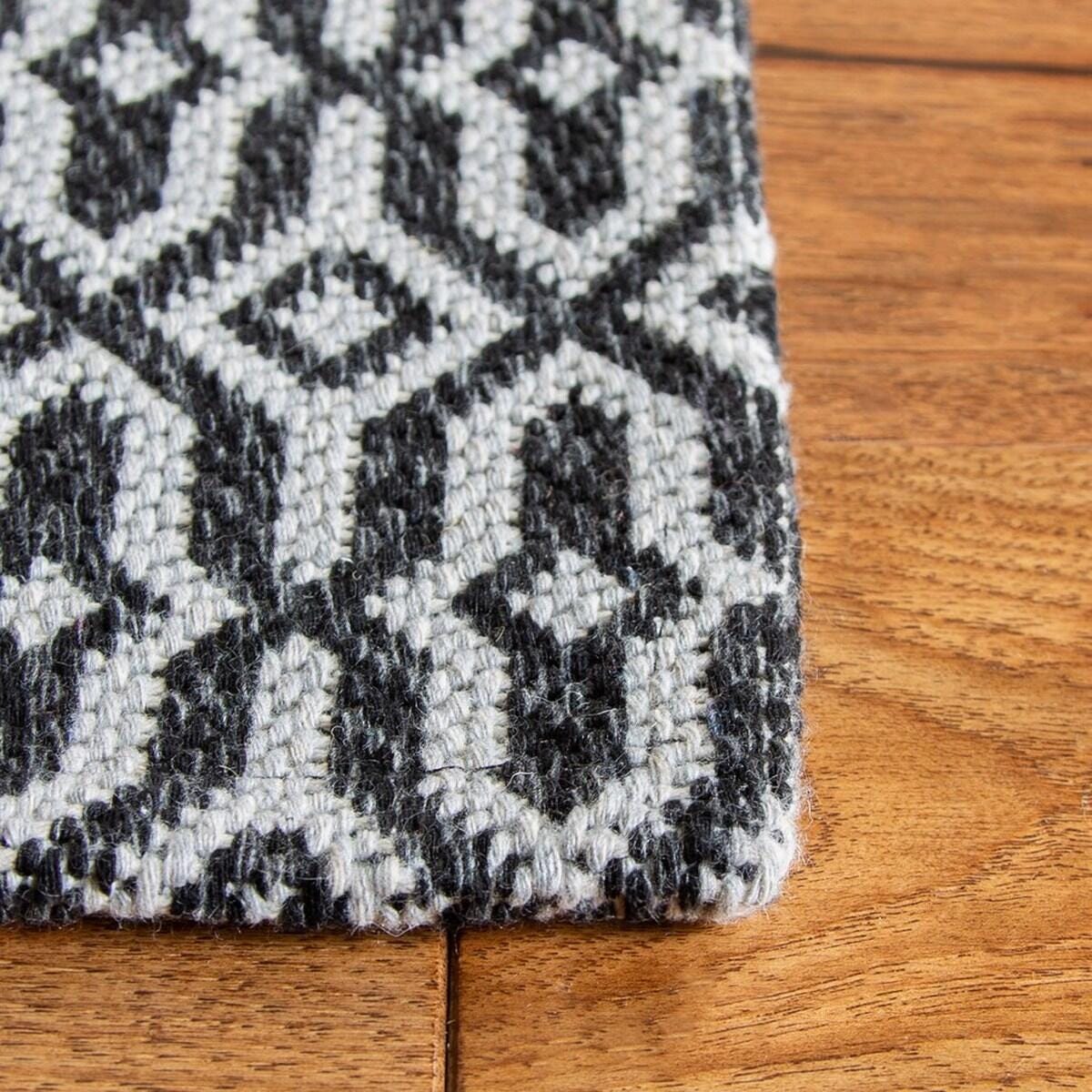 Safavieh Augustine Diamond 2' x 7' Runner Rug, Black/Light Gray, large