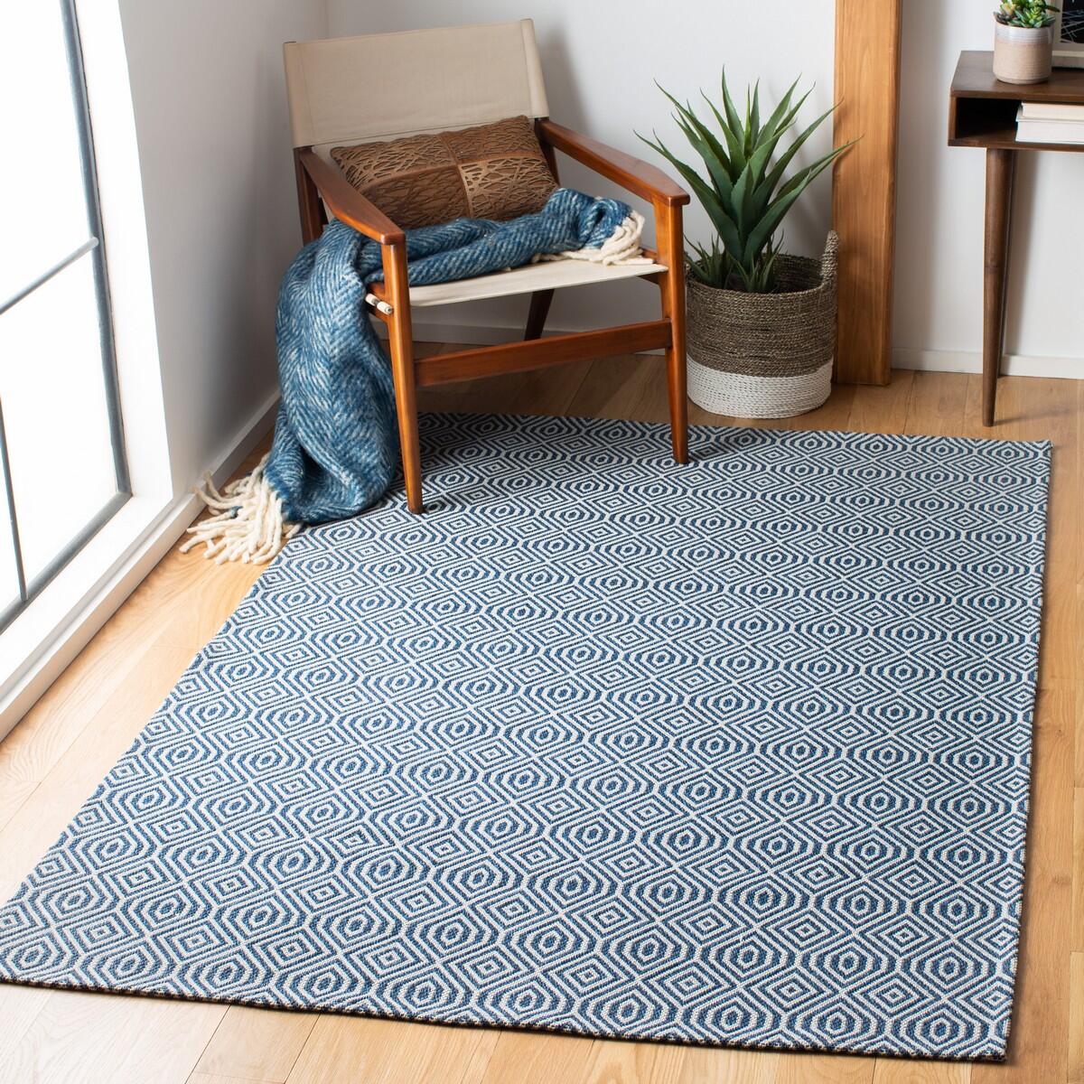 Safavieh Augustine Plaid 5' x 7' Area Rug, Navy/Light Gray, rollover