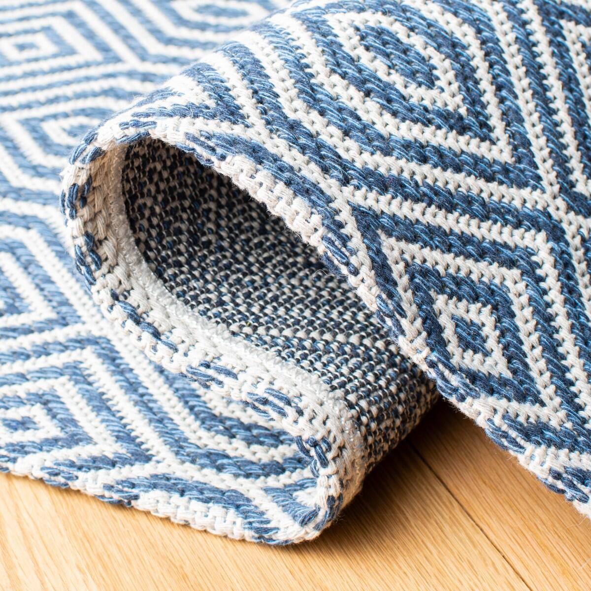 Safavieh Augustine Plaid 2'10" x 5' Area Rug, Navy/Light Gray, large