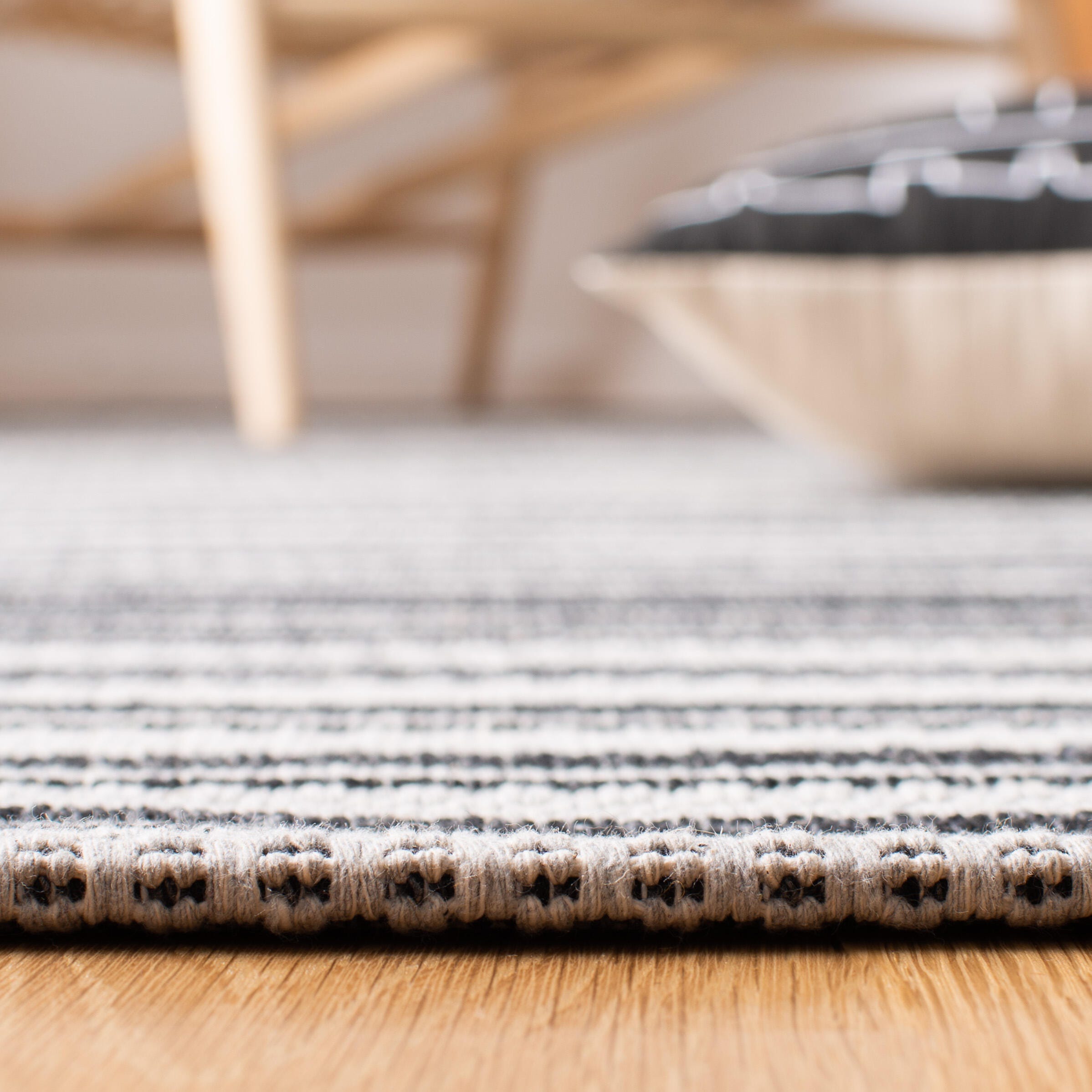 Safavieh Augustine Striped 2'10" x 5' Area Rug, Black/Light Gray, large