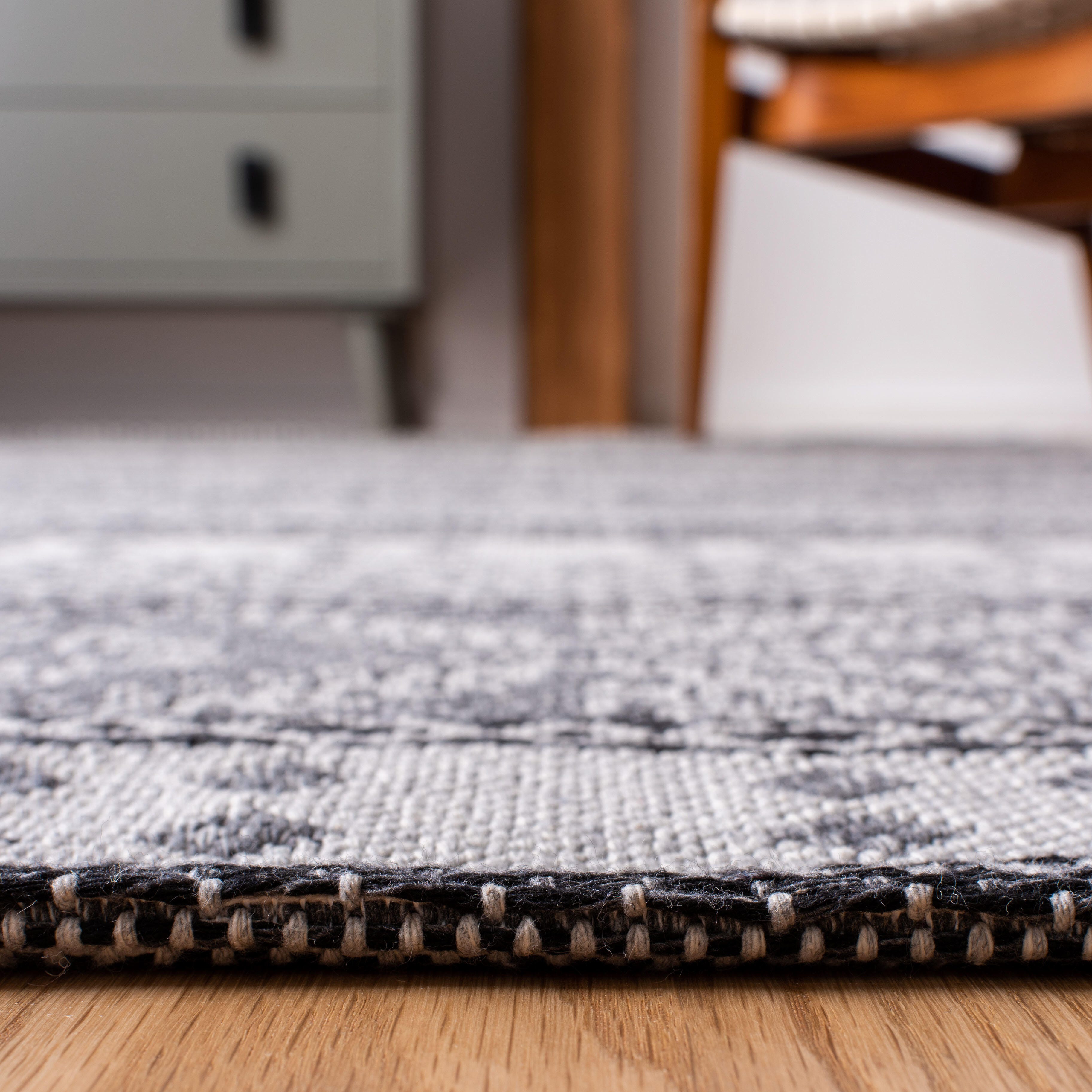Safavieh Augustine 4' x 6' Area Rug, Light Gray/Anthracite, large