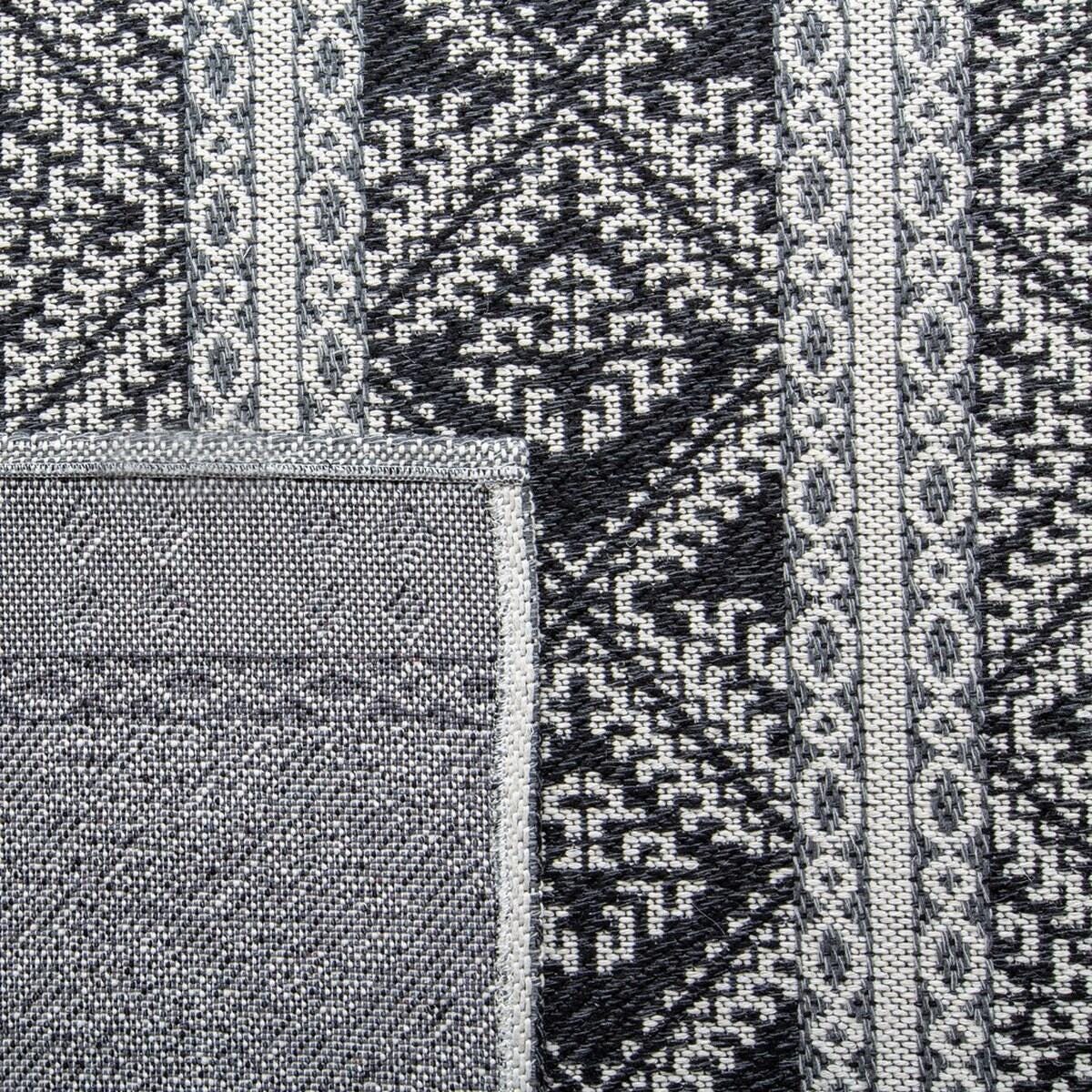 Safavieh Augustine 4' x 6' Area Rug, Black/Cream, large