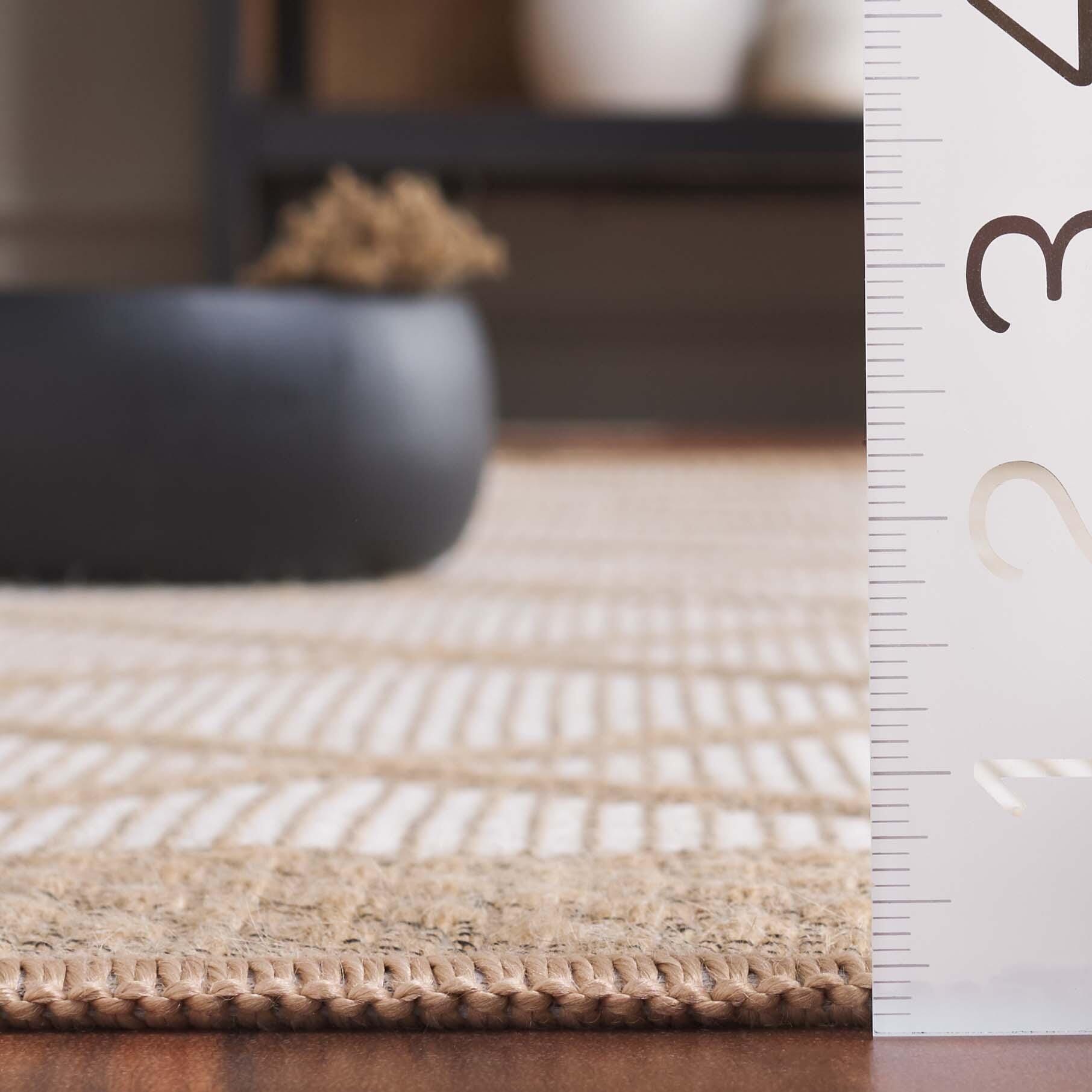 Safavieh Aspect 4' x 6' Area Rug, Ivory/Natural, large
