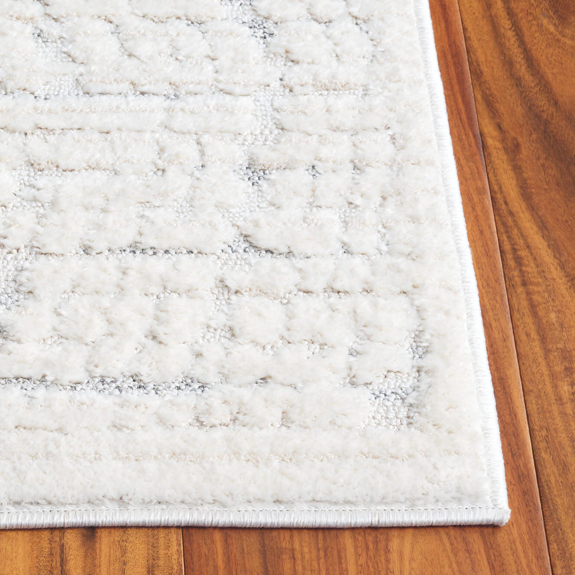 Safavieh Elmhurst 2' 2" x 8' Runner Rug, Ivory/Gray, large