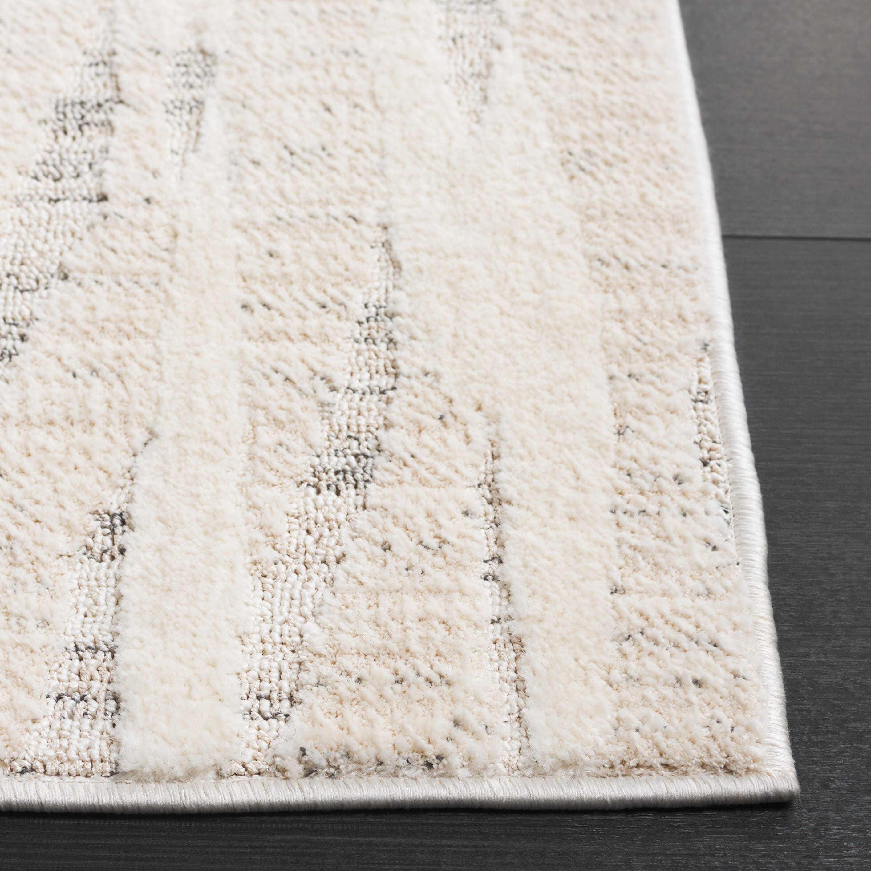 Safavieh Elmhurst 6' 7" x 6' 7" Square Area Rug, Ivory/Gray, large