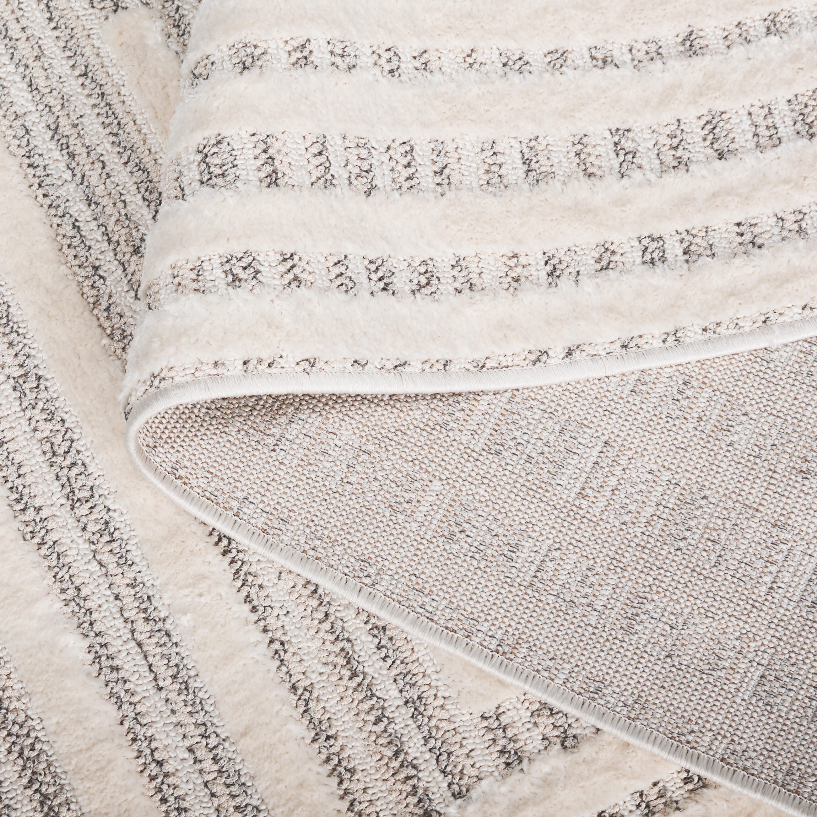 Safavieh Elmhurst 5' 3" x 7' 6" Area Rug, Ivory/Gray, large