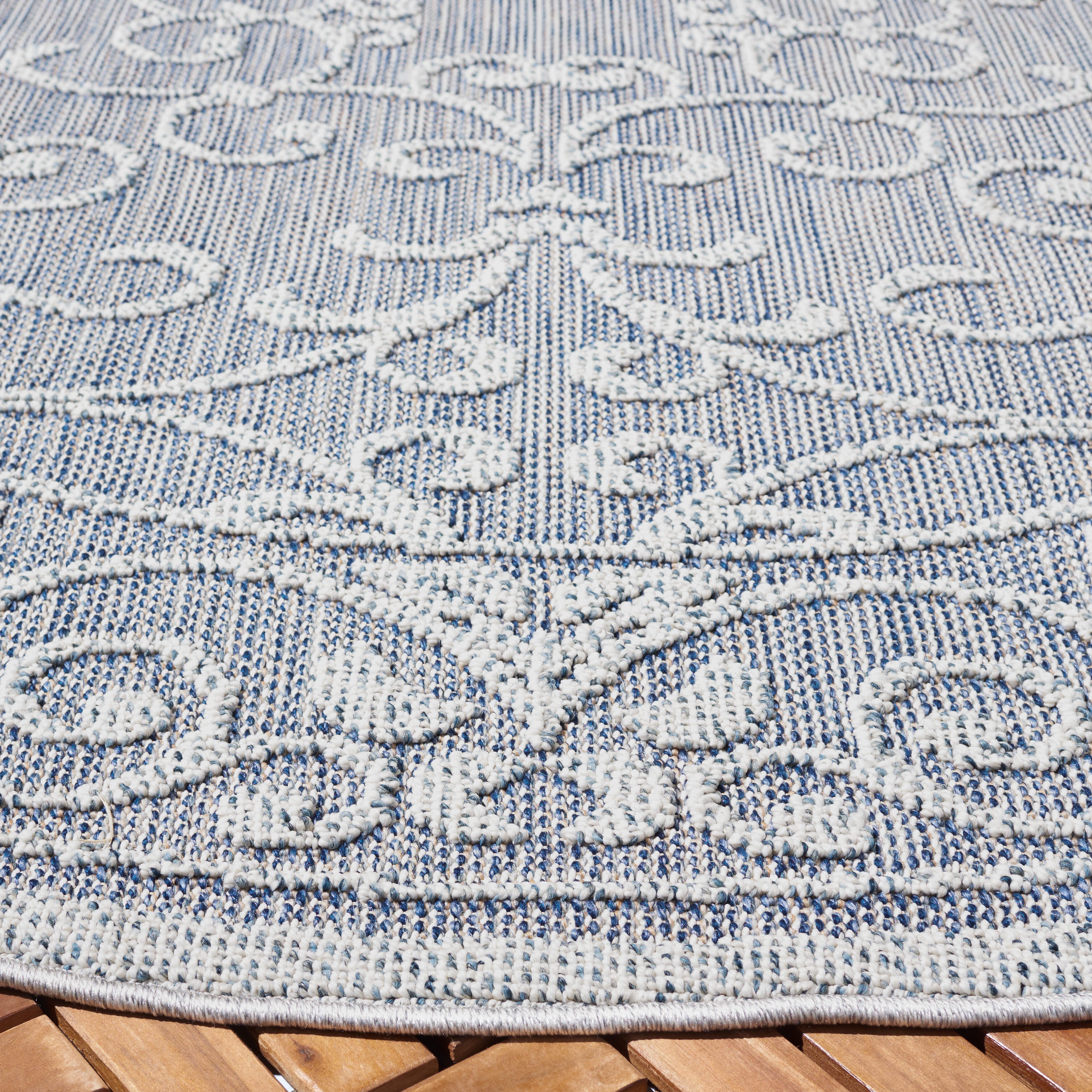 Safavieh Global 6' 7" x 6' 7" Round Area Rug, Blue/Gray, large