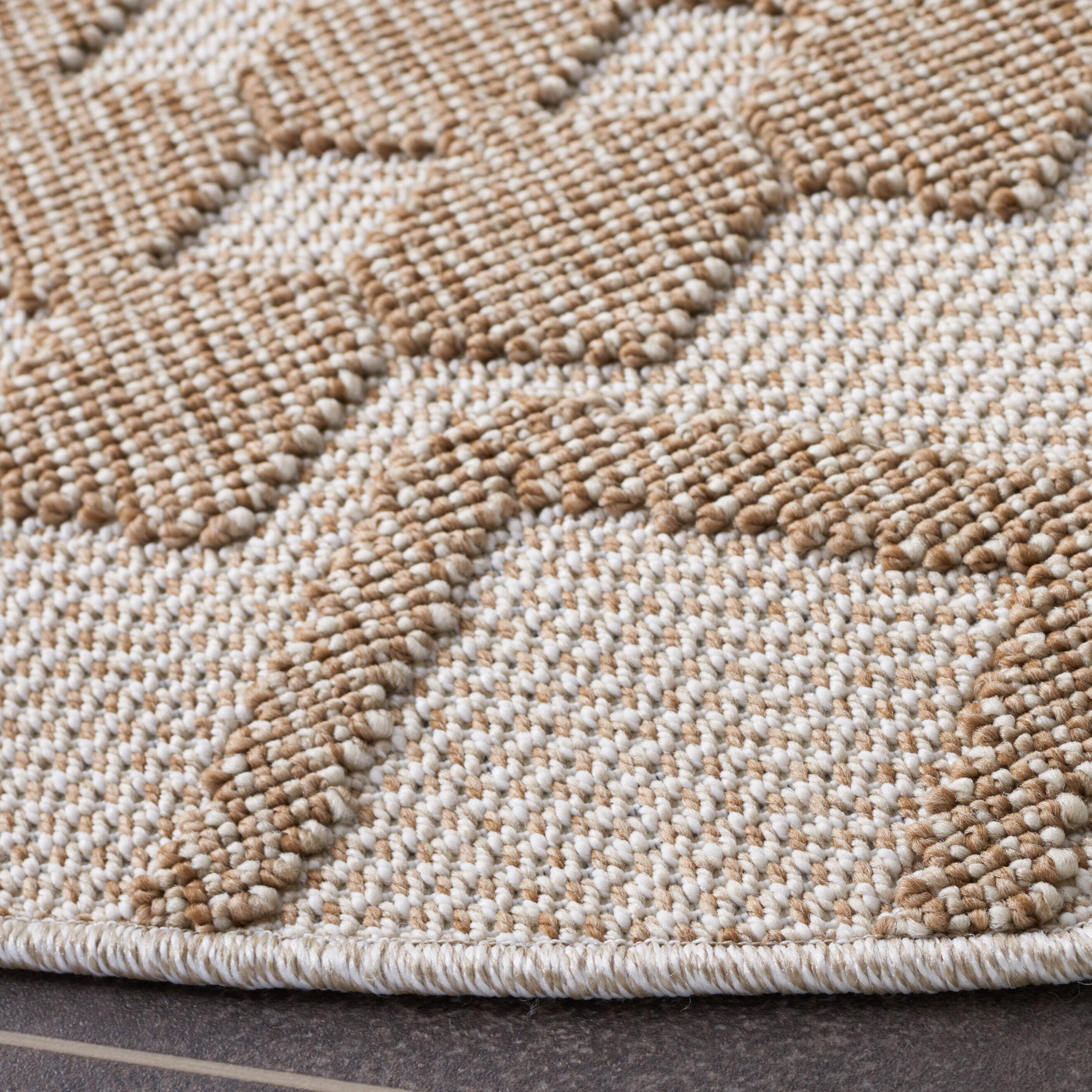 Safavieh Global 6' 7" x 6' 7" Round Area Rug, Beige/Brown, large