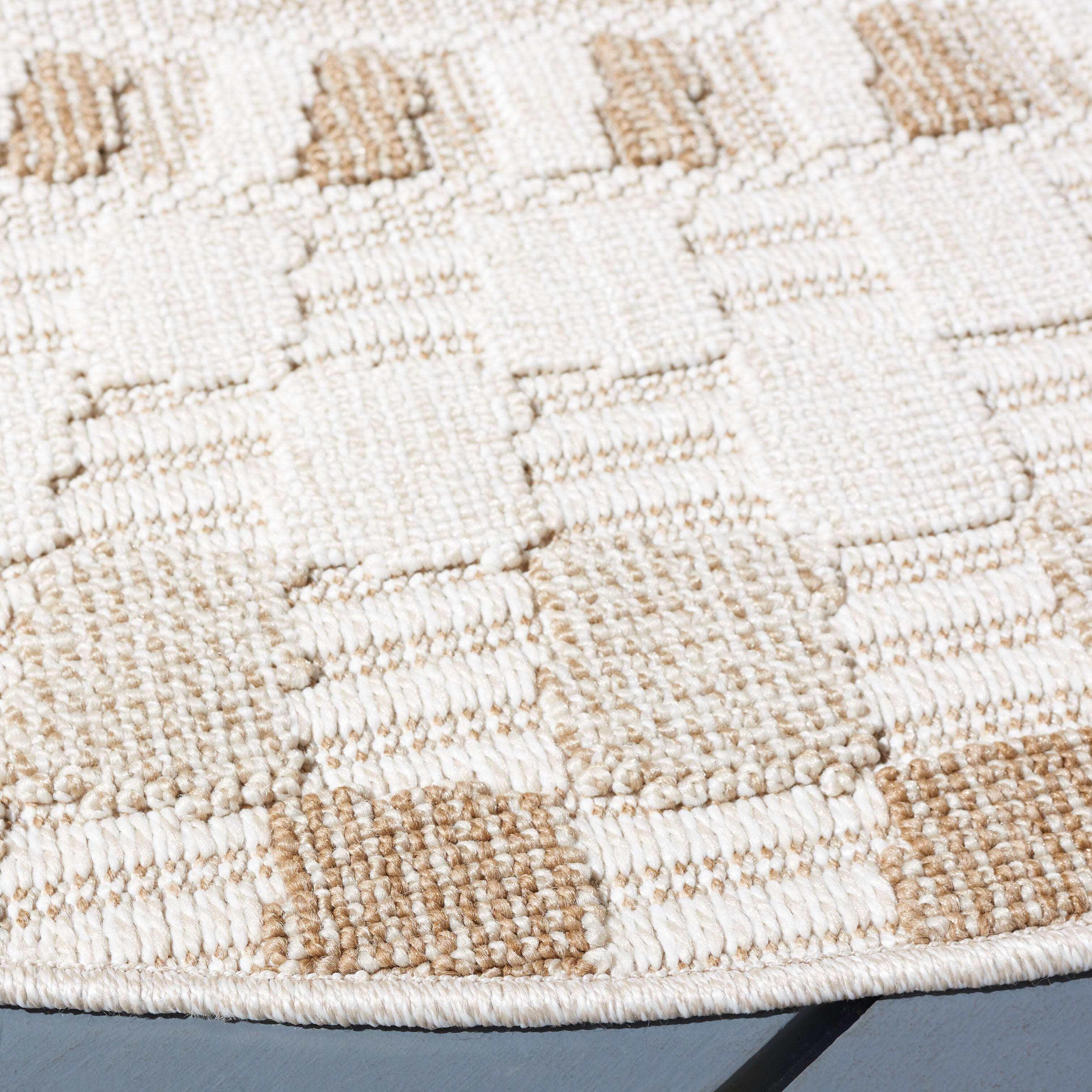 Safavieh Global 6' 7" x 6' 7" Round Area Rug, Beige/Light Beige, large
