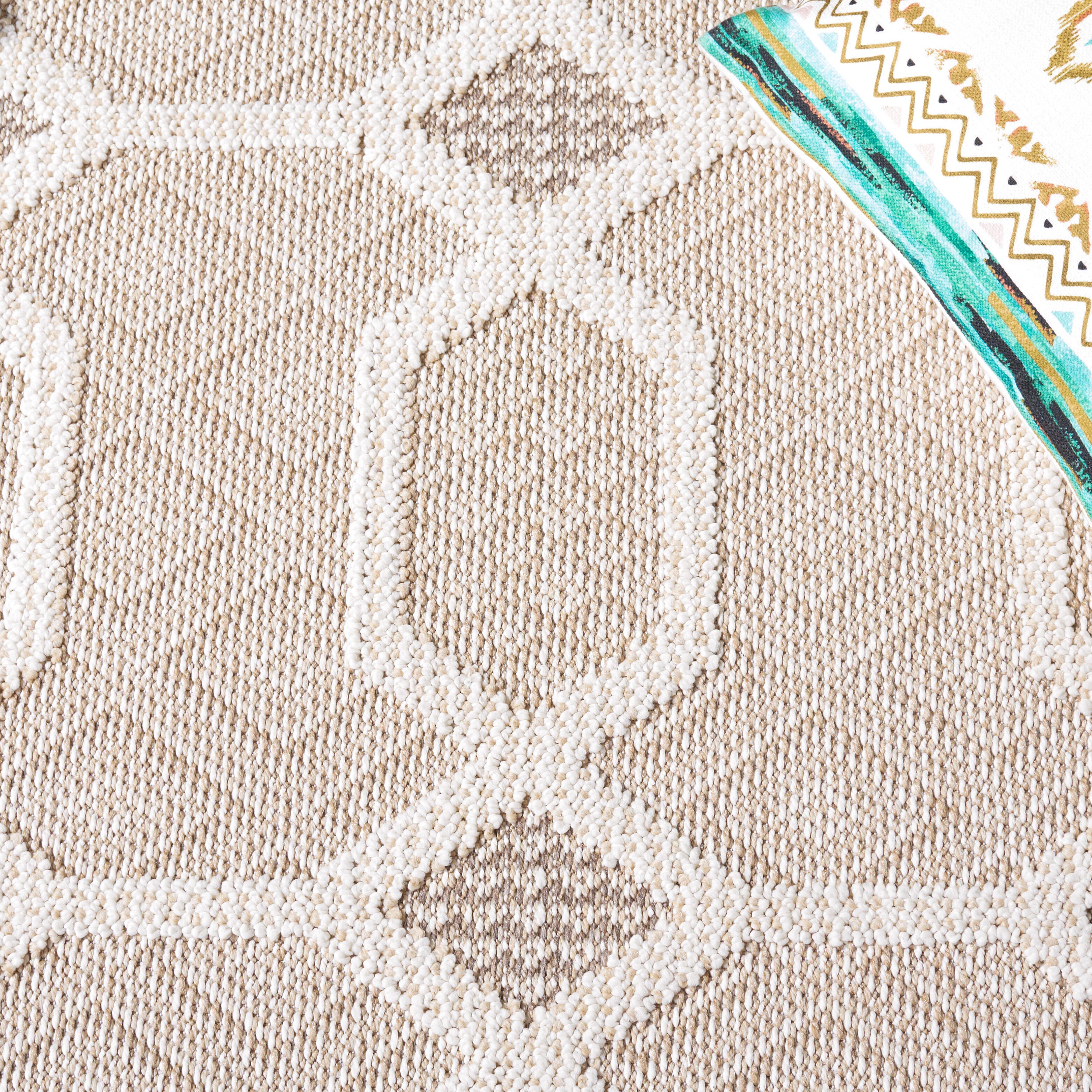 Safavieh Global 4' x 6' Area Rug, Beige/Ivory, large