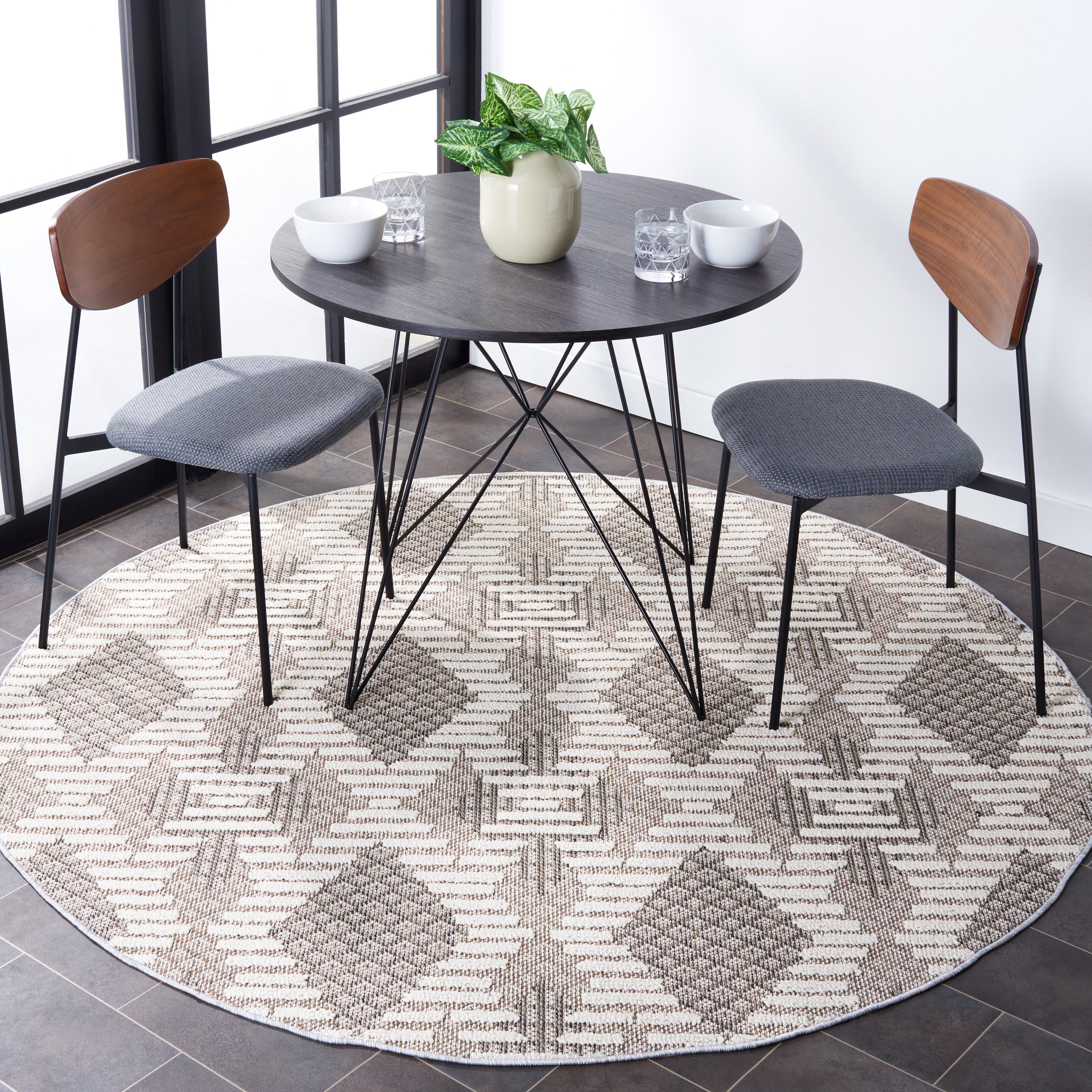 Safavieh Global 6' 7" x 6' 7" Round Area Rug, Gray/Ivory, rollover