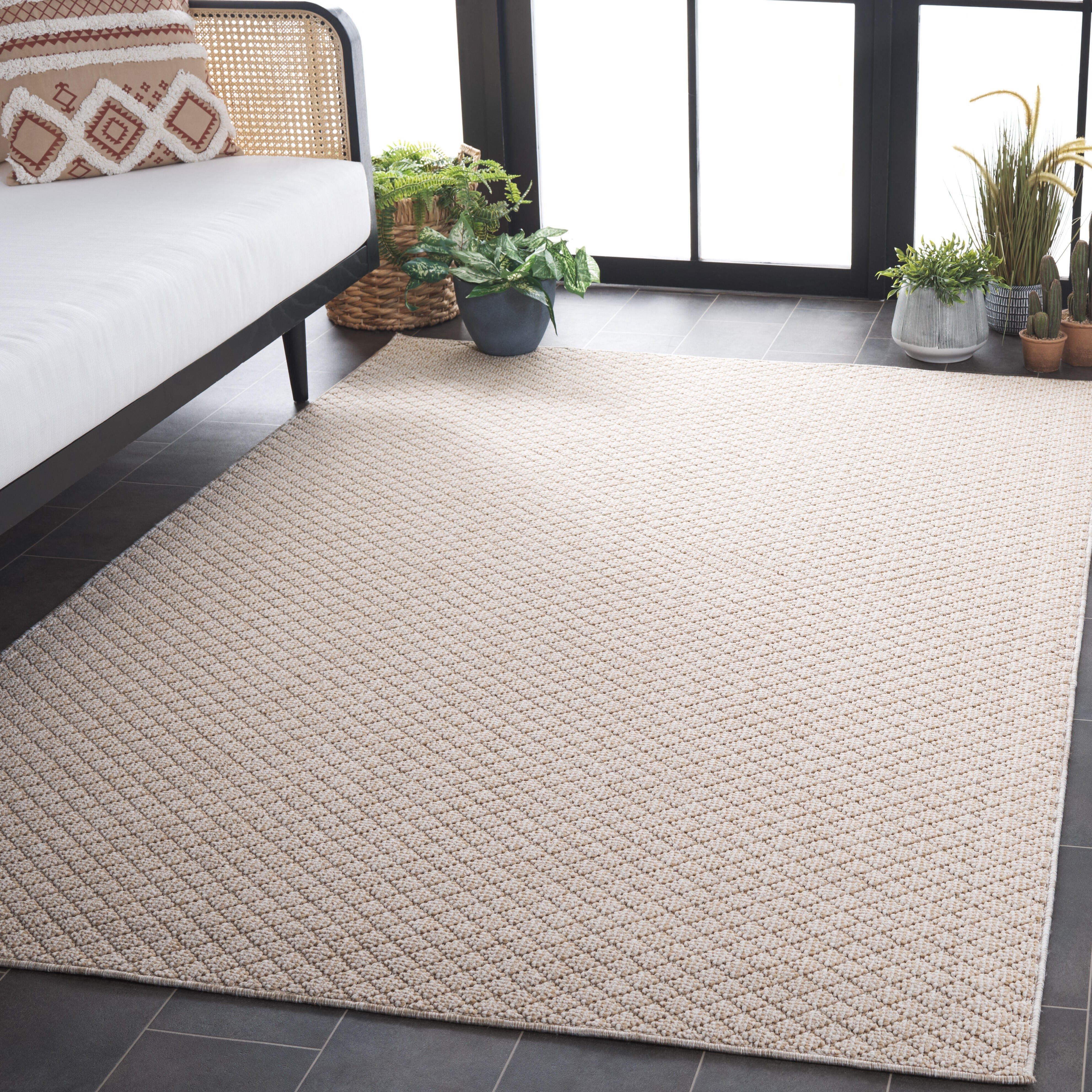 Safavieh Global 4' x 6' Area Rug, Ivory/Beige, rollover