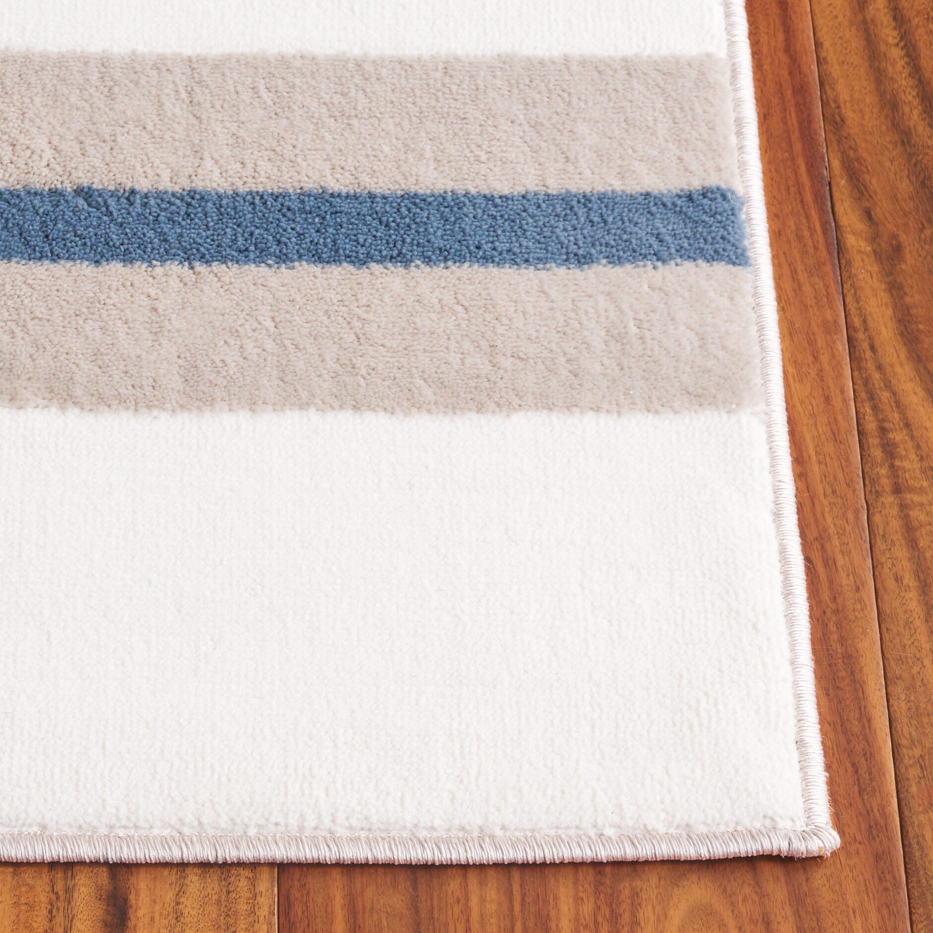 Safavieh Groove 4' x 6' Area Rug, Ivory/Blue, large