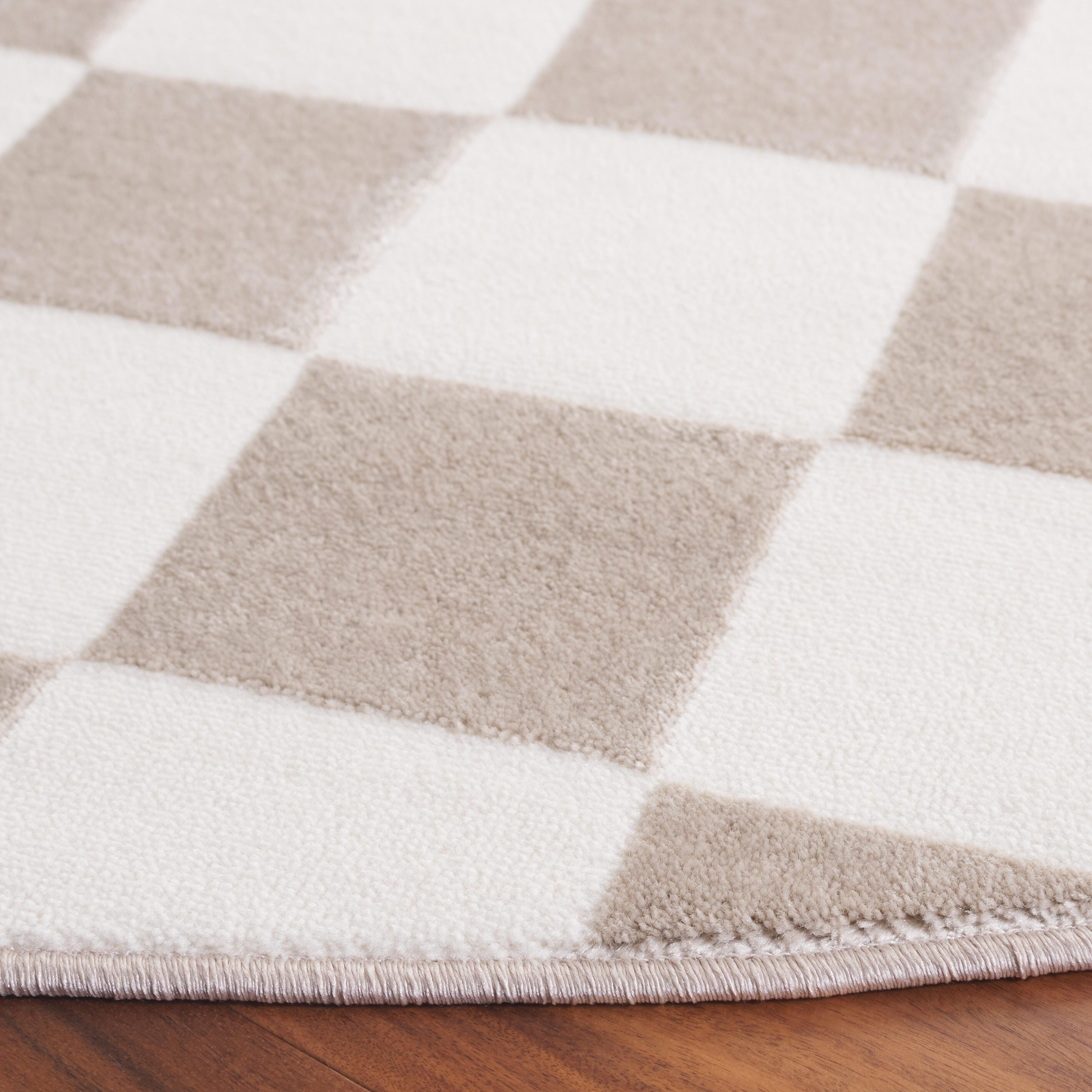 Safavieh Groove 6' 7" x 6' 7" Round Area Rug, Ivory/Beige, large