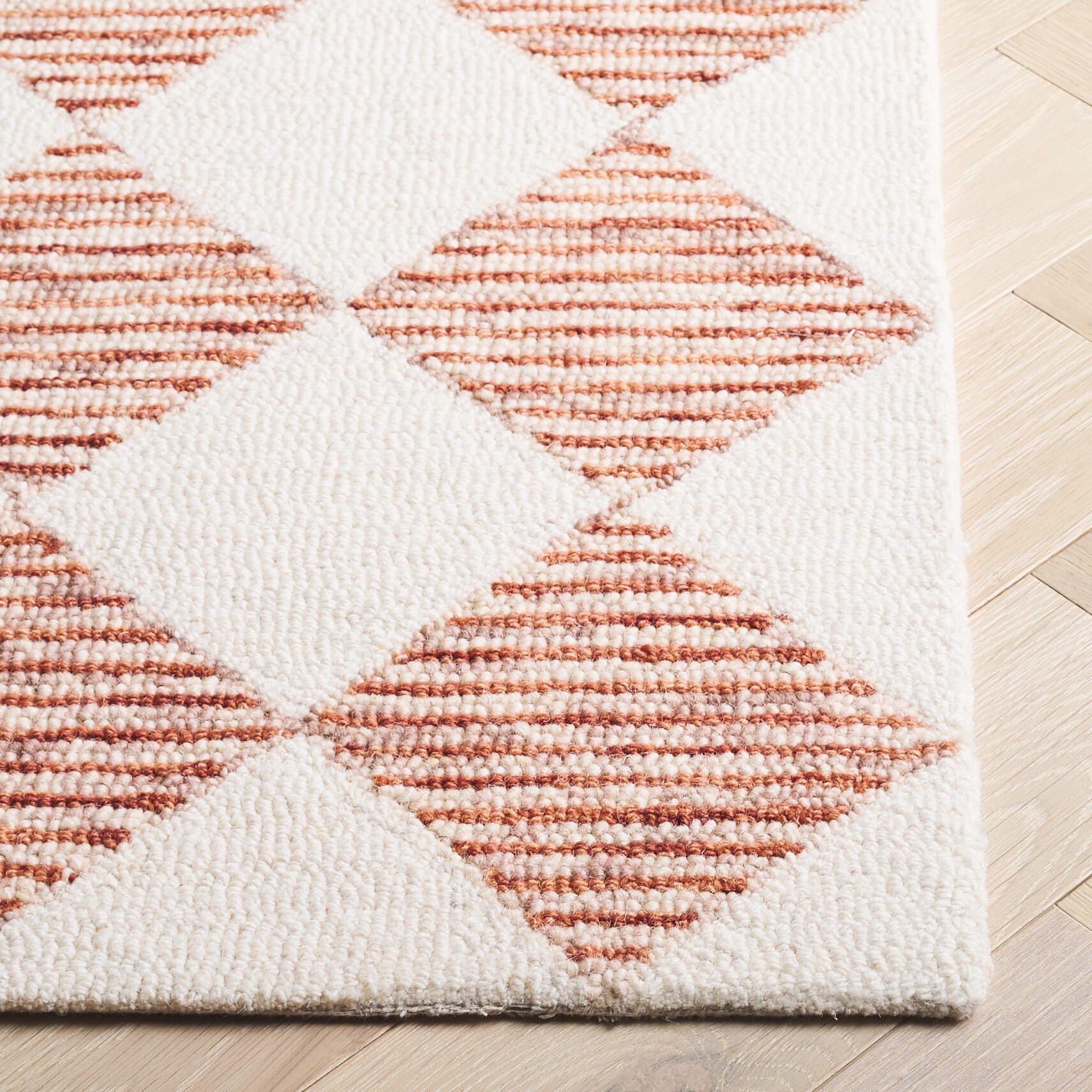 Safavieh Ebony 5' x 8' Area Rug, Rust/Ivory, large
