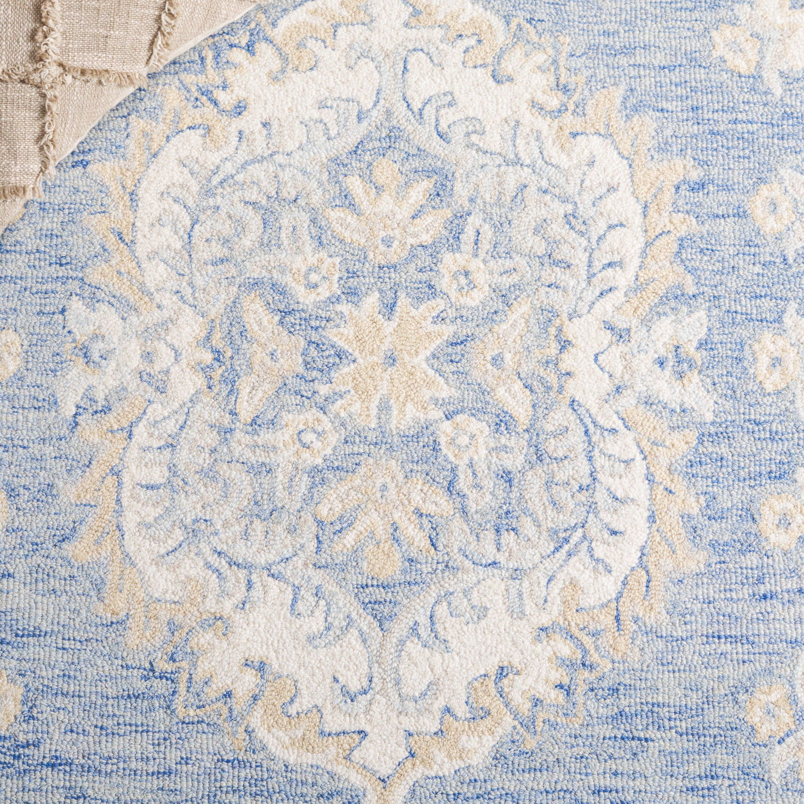 Safavieh Ebony 5' x 8' Area Rug, Blue/Ivory, large