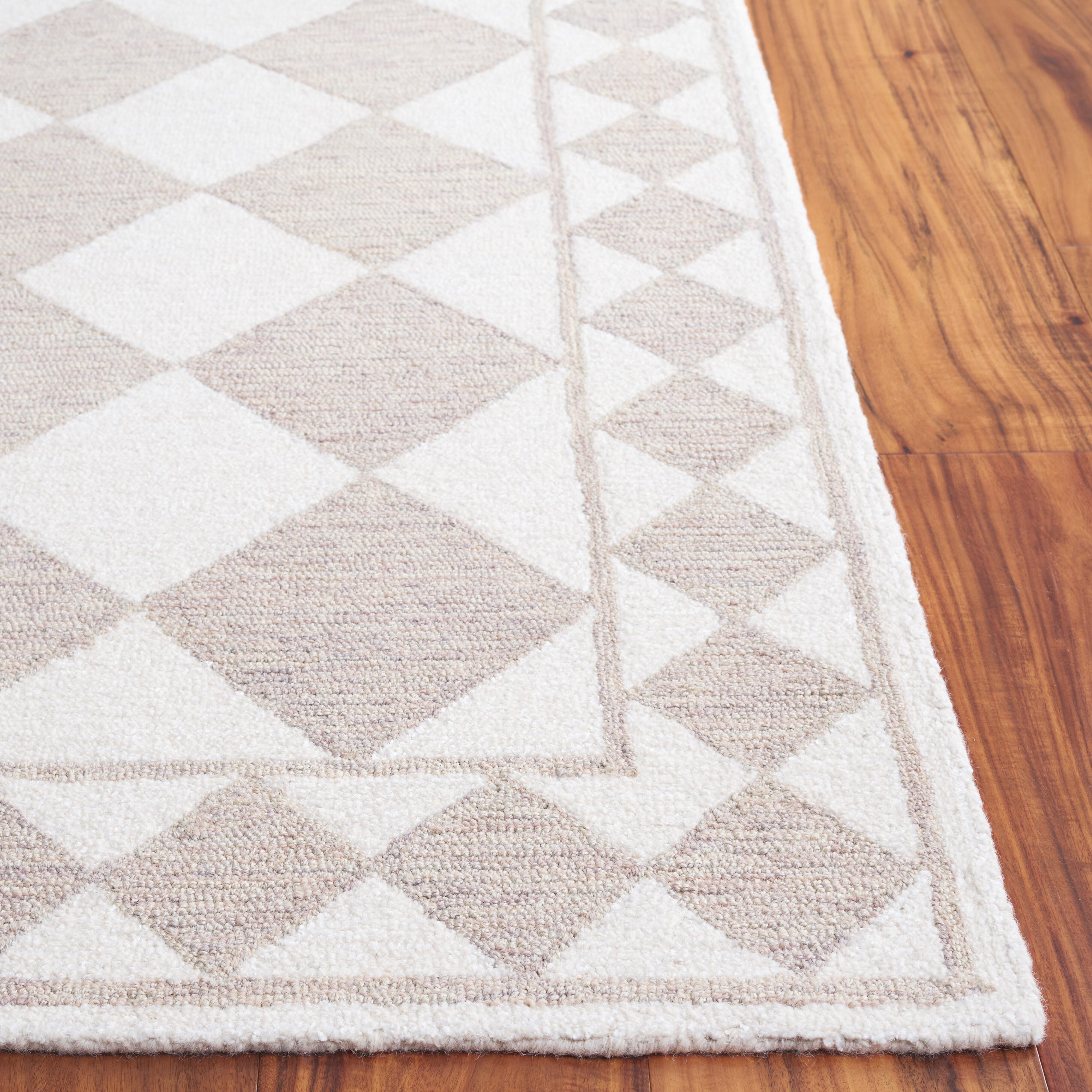 Safavieh Ebony 6' x 9' Area Rug, Light Brown/Ivory, large