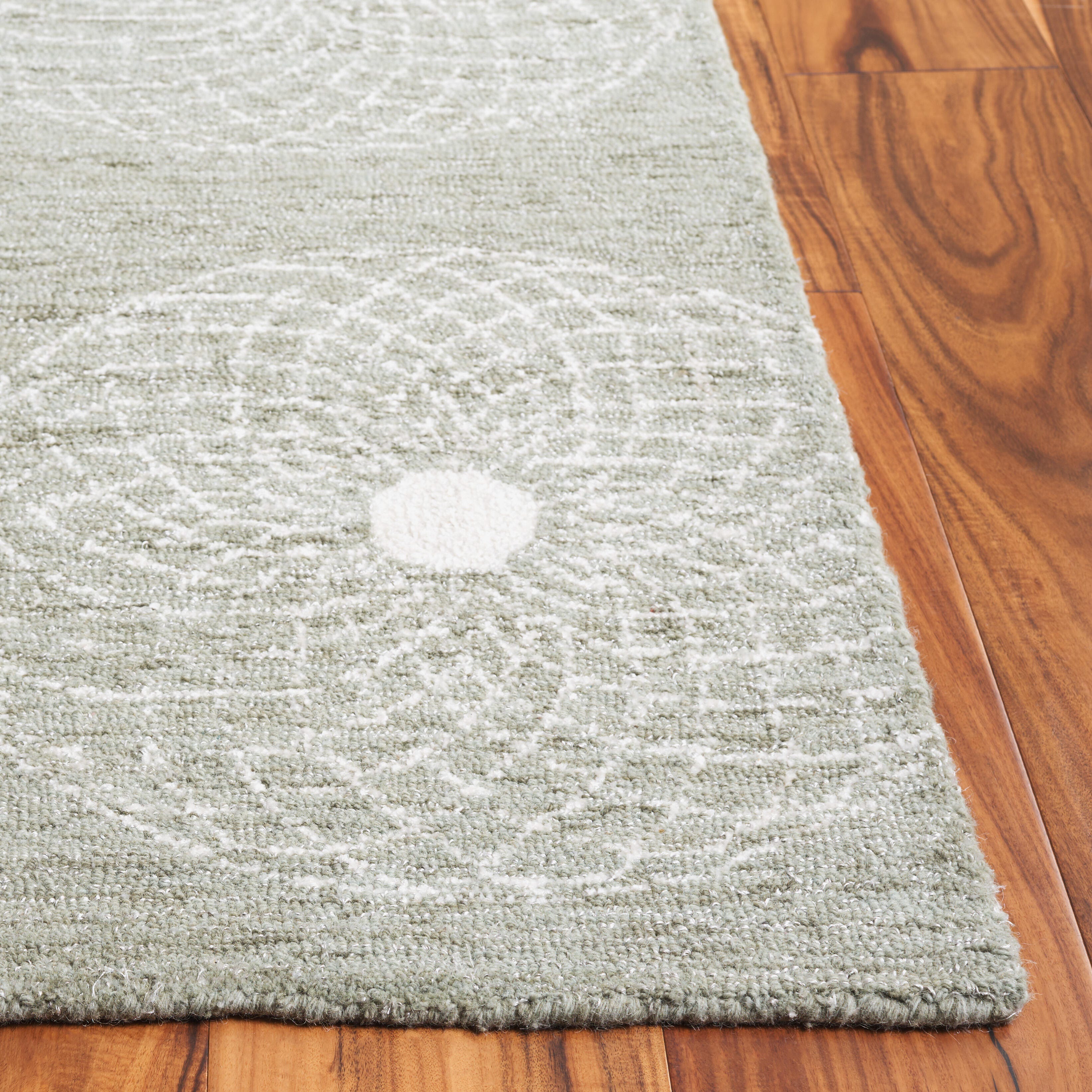 Safavieh Ebony 5' x 8' Area Rug, Sage/Ivory, large