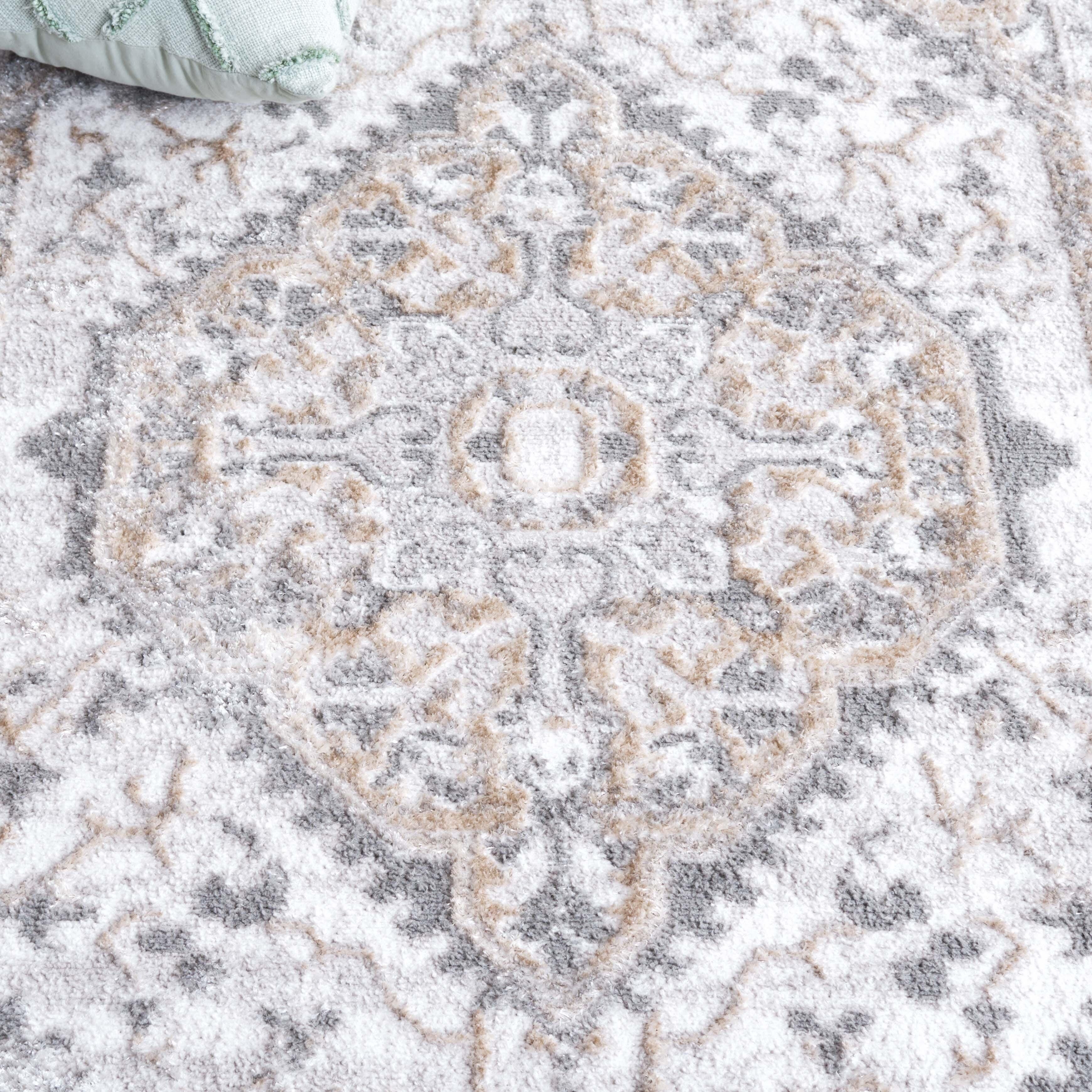 Safavieh Maya 4' x 6' Area Rug, Ivory/Gray Beige, large