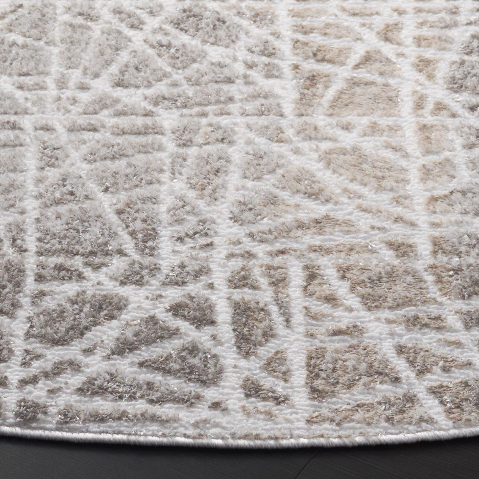 Safavieh Maya 6' 7" x 6' 7" Round Area Rug, Taupe/Gray, large