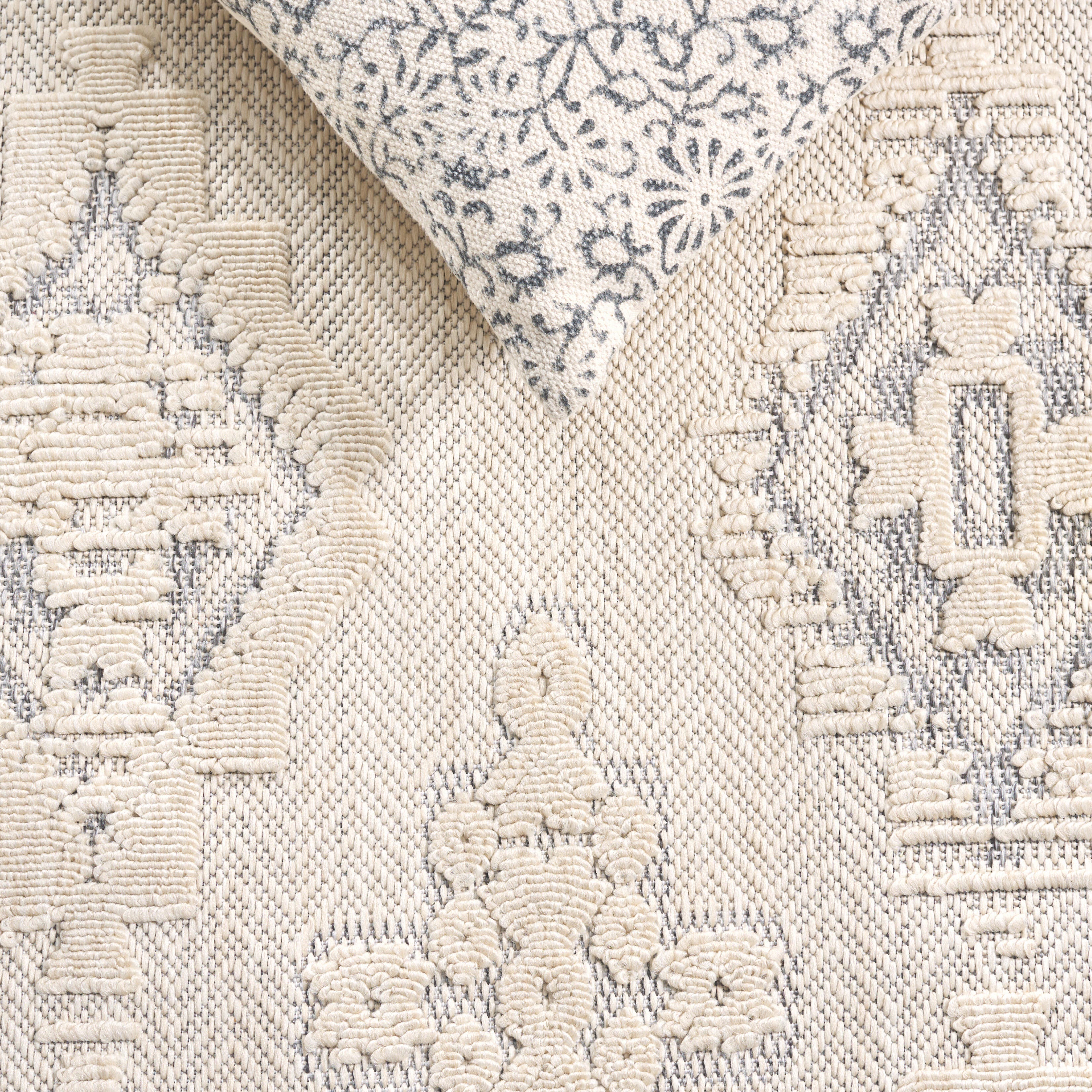 Safavieh Milos 5' x 7' Area Rug, Ivory/Gray, large
