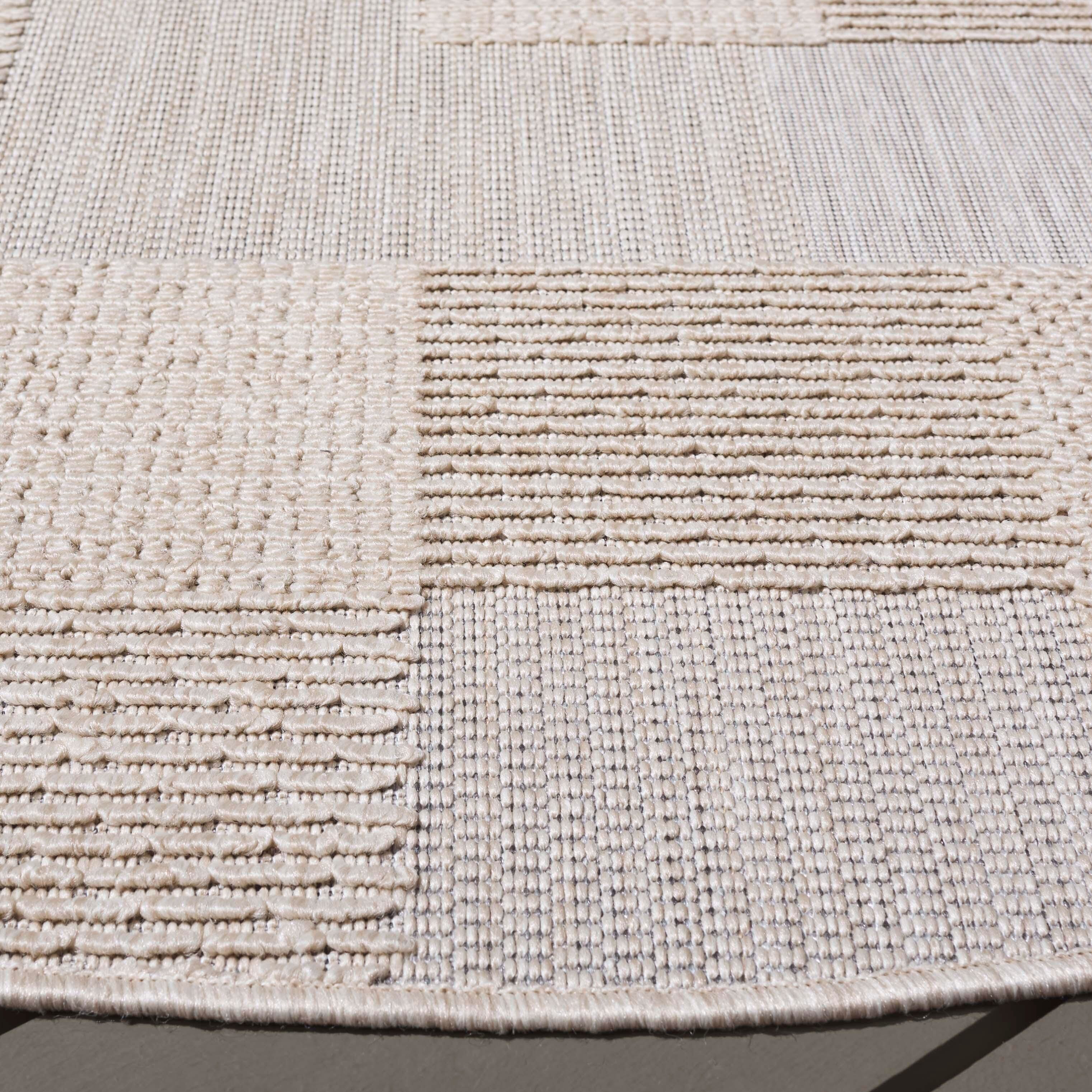 Safavieh Milos 6' 7" x 6' 7" Round Area Rug, Beige, large
