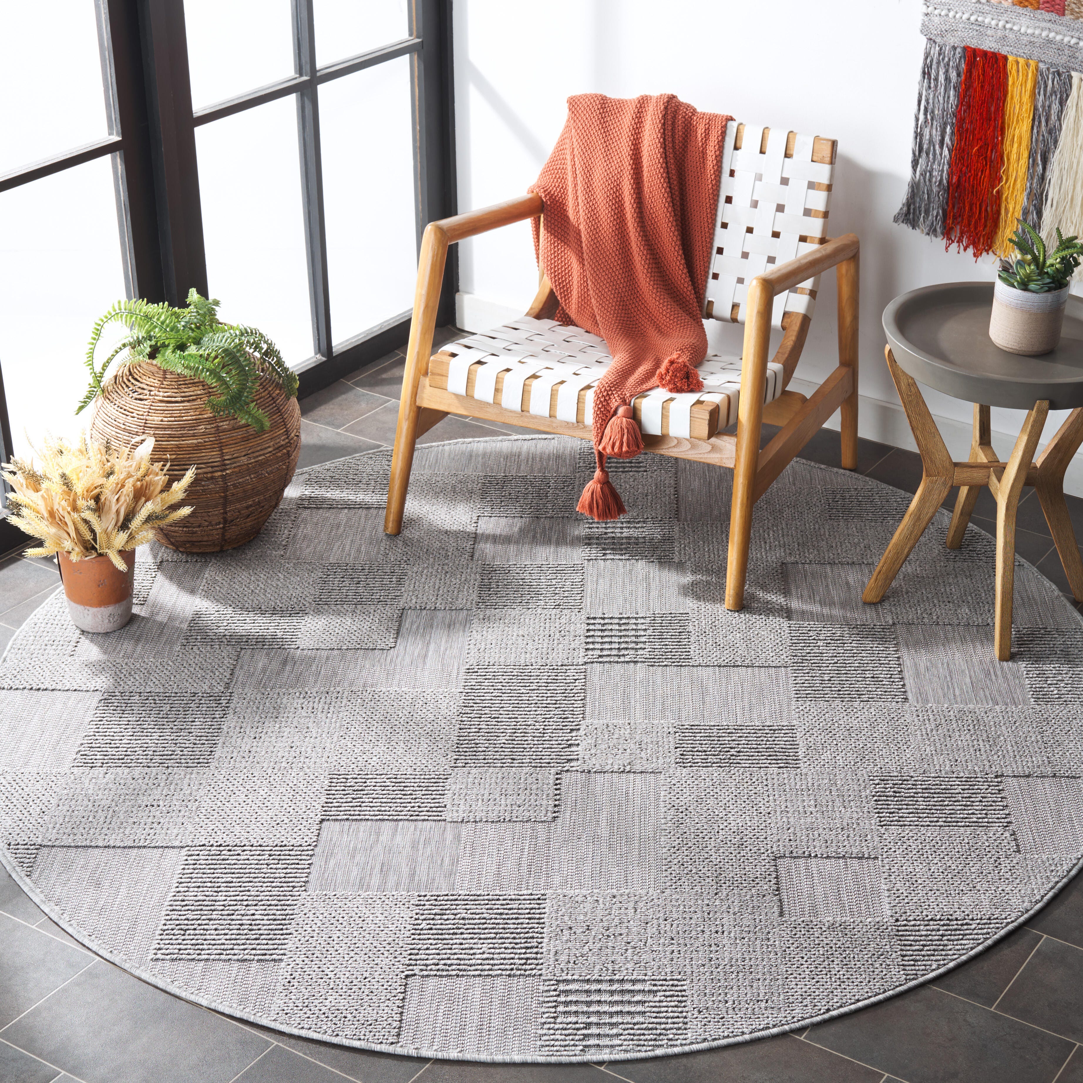 Safavieh Milos 6' 7" x 6' 7" Round Area Rug, Gray, large