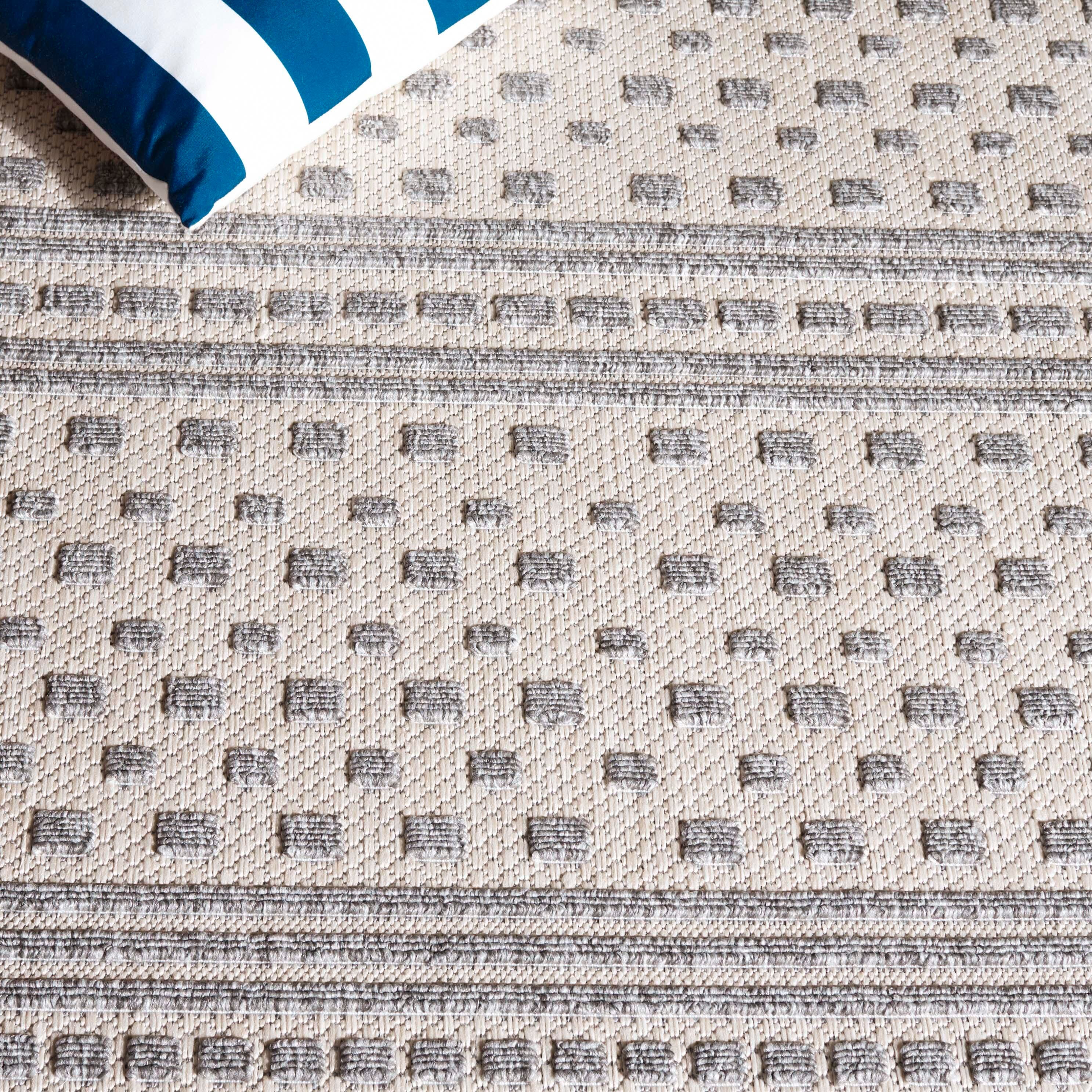 Safavieh Milos 8' x 10' Area Rug, Beige/Gray, large