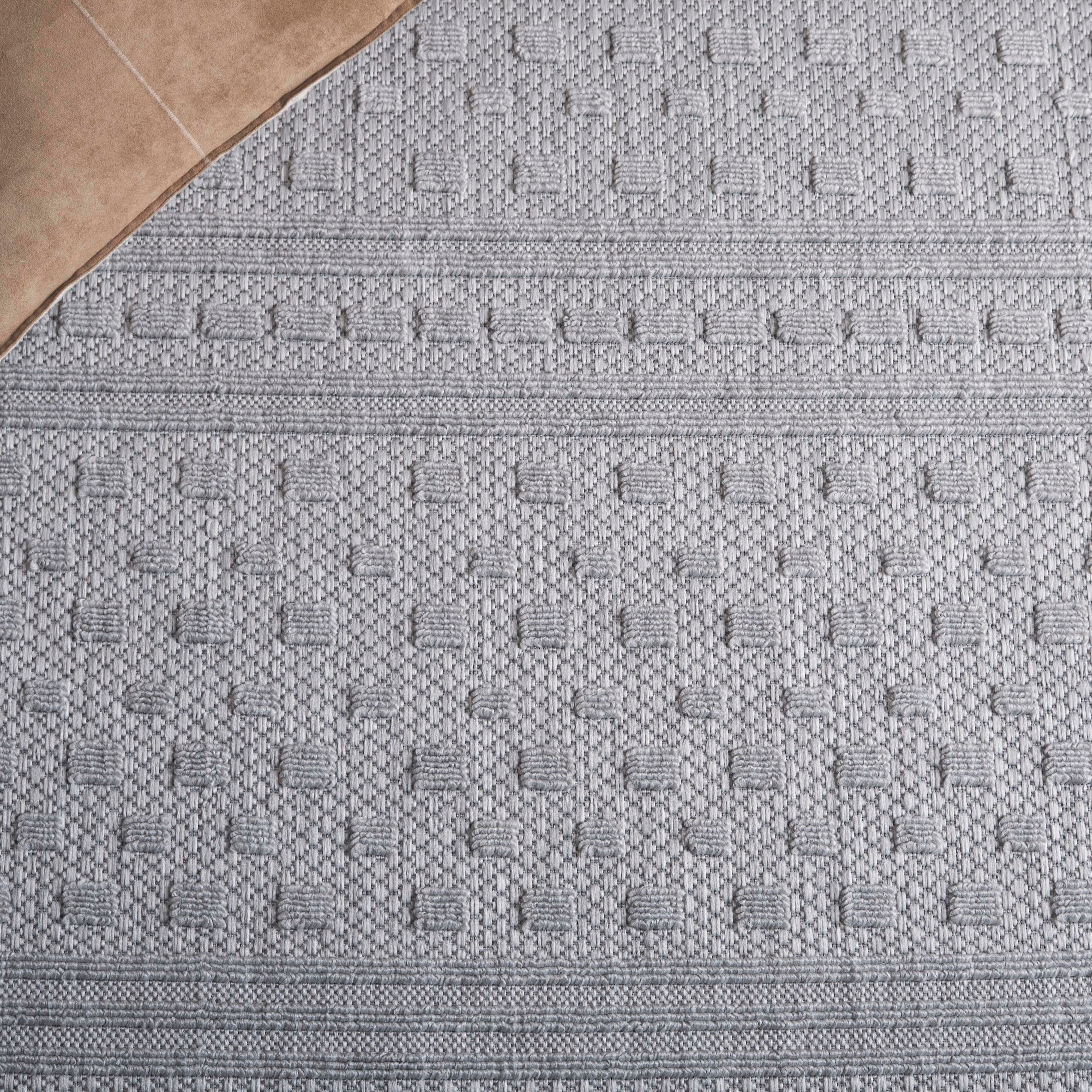 Safavieh Milos 5' 3" x 7' 6" Area Rug, Gray, large