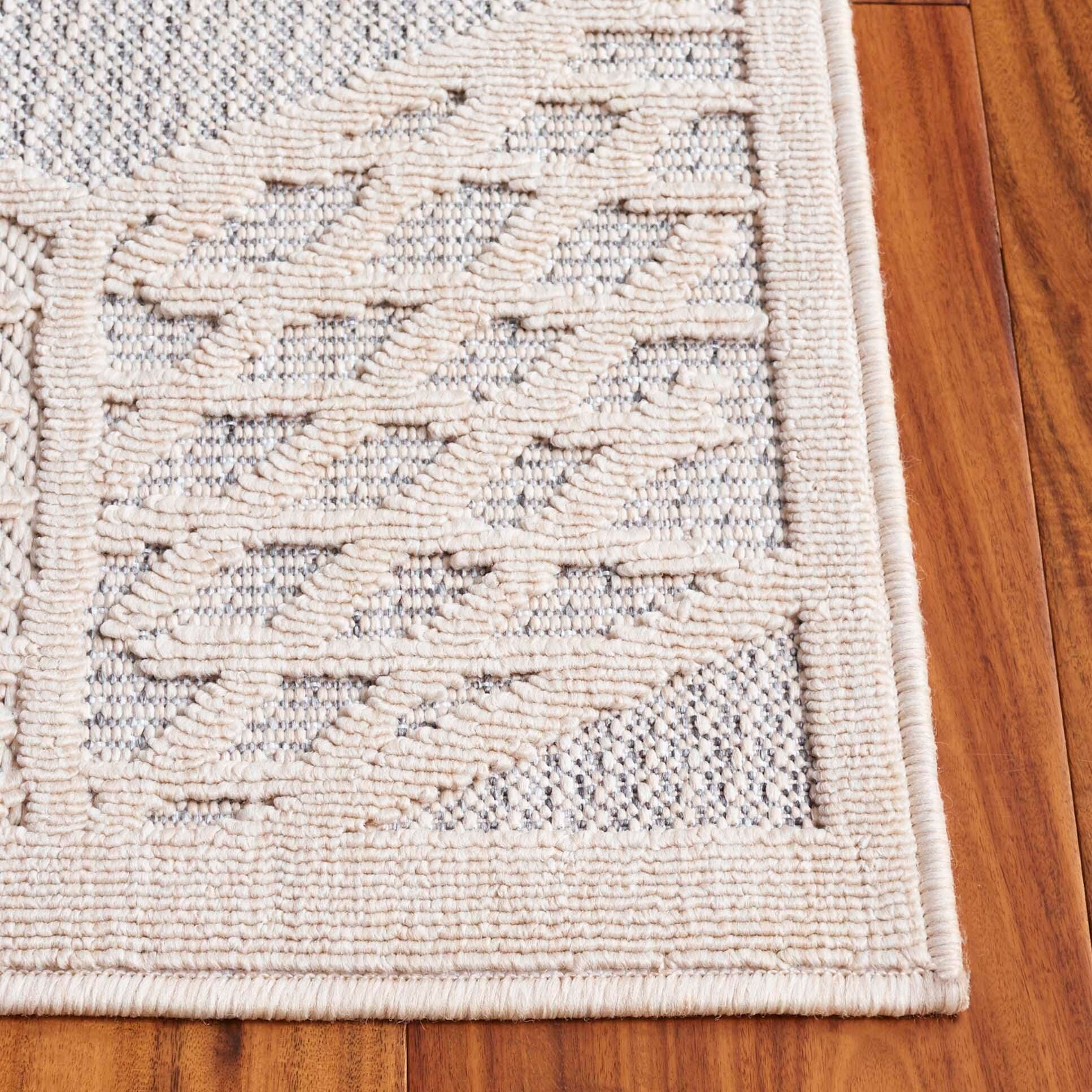 Safavieh Milos 4' x 6' Area Rug, Ivory, large